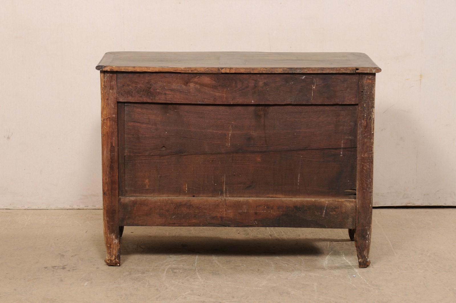 Early 19th Century French Commode W/Subtle Serpentine Front and Slender Depth 4