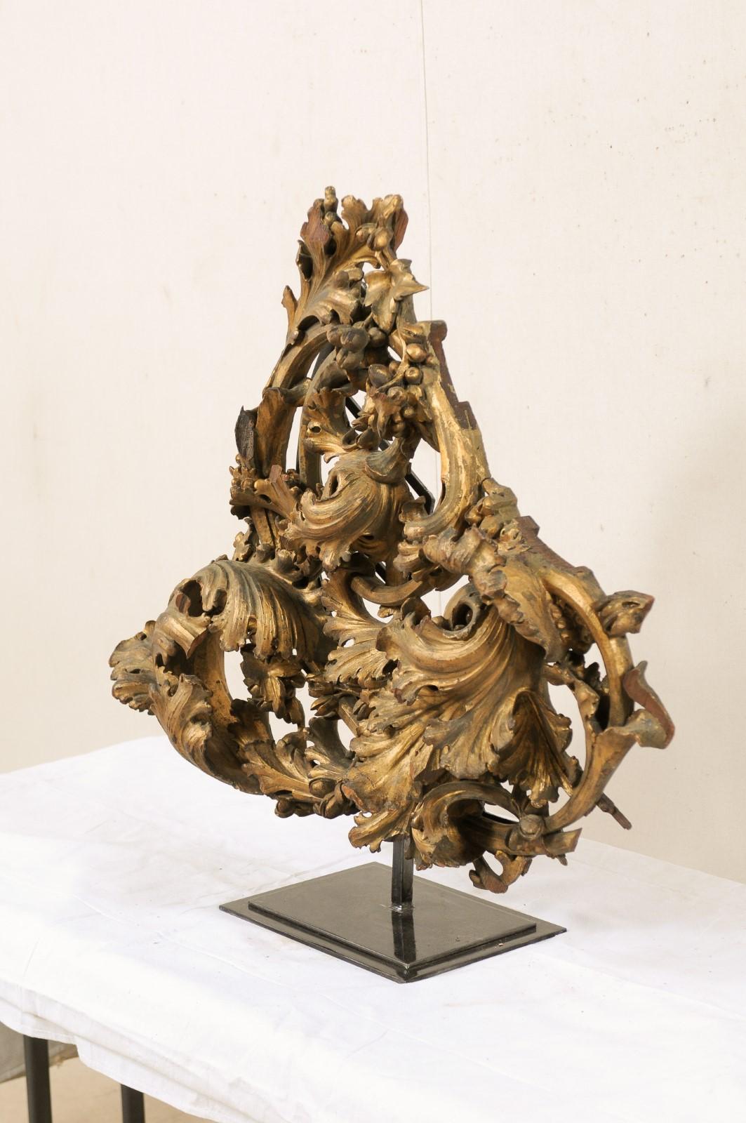 Early 19th Century Italian Carved and Gilt Acanthus Fragment on Custom Stand In Good Condition In Atlanta, GA