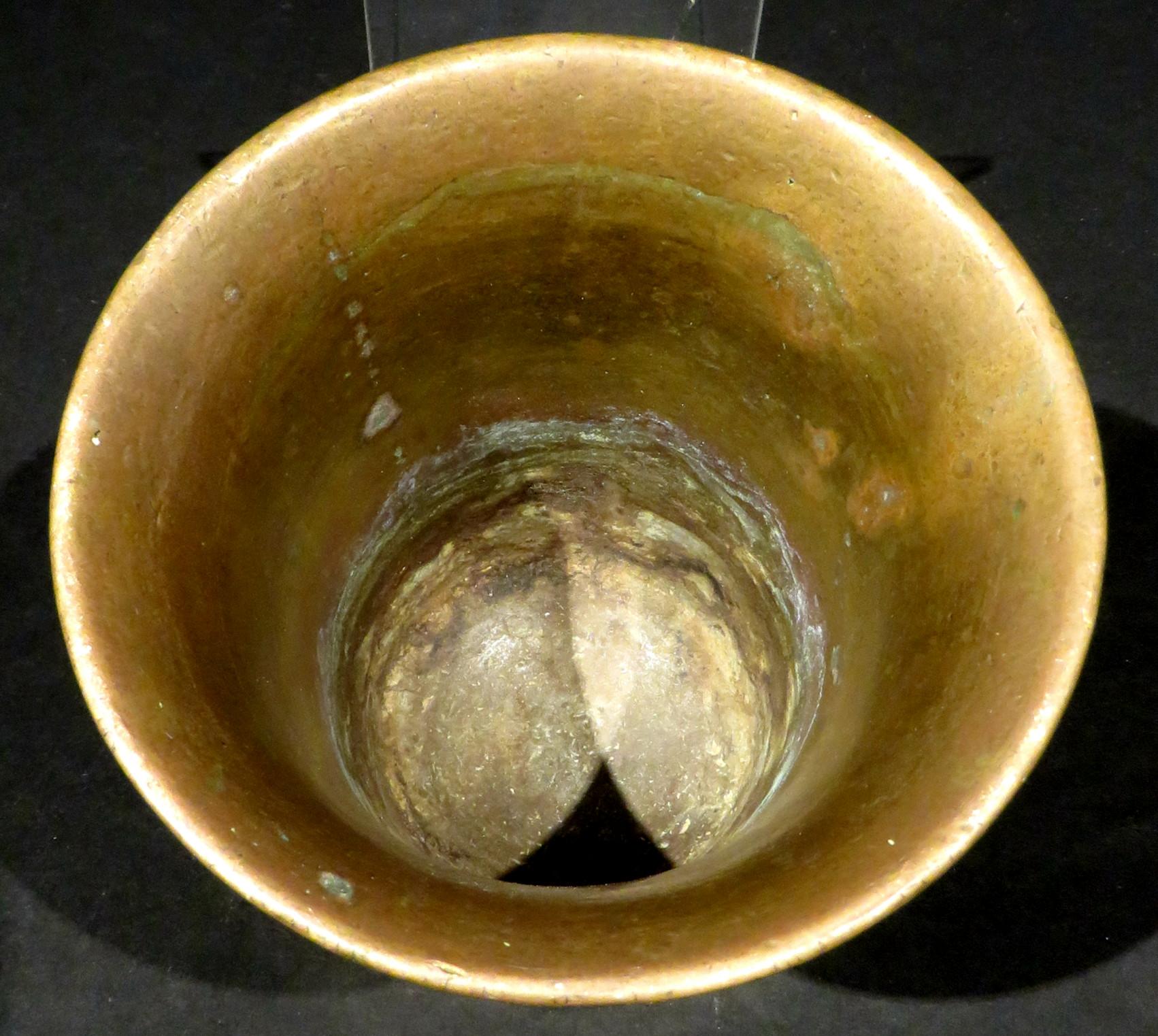 Early 19th Century Bronze Apothecary Mortar and Pestle, Continental Circa 1820 2