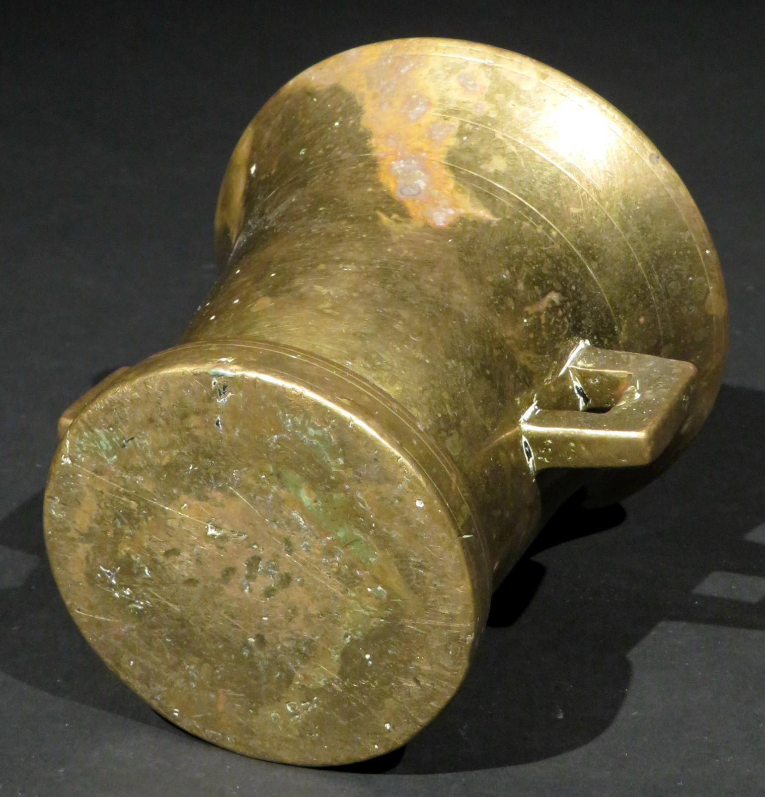 Early 19th Century Bronze Apothecary Mortar and Pestle, Continental Circa 1820 3