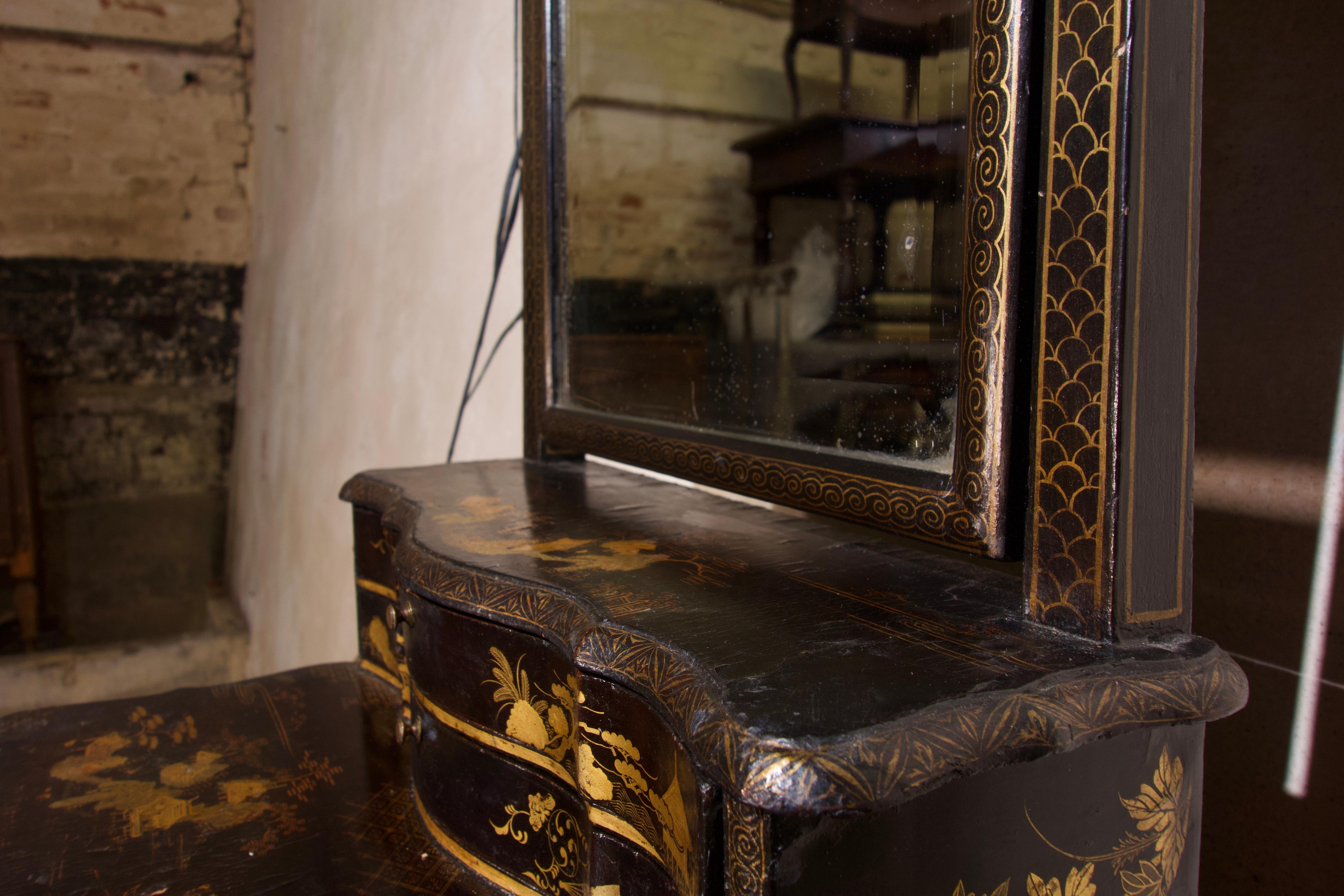 An Early 19th Century Chinese Export Chinoiserie Dressing Table Mirror 3