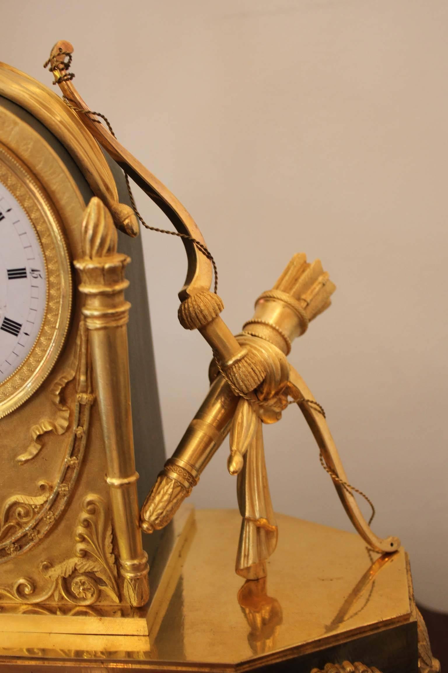 An Early 19th Century Cupidon Gilt Bronze Clock 6
