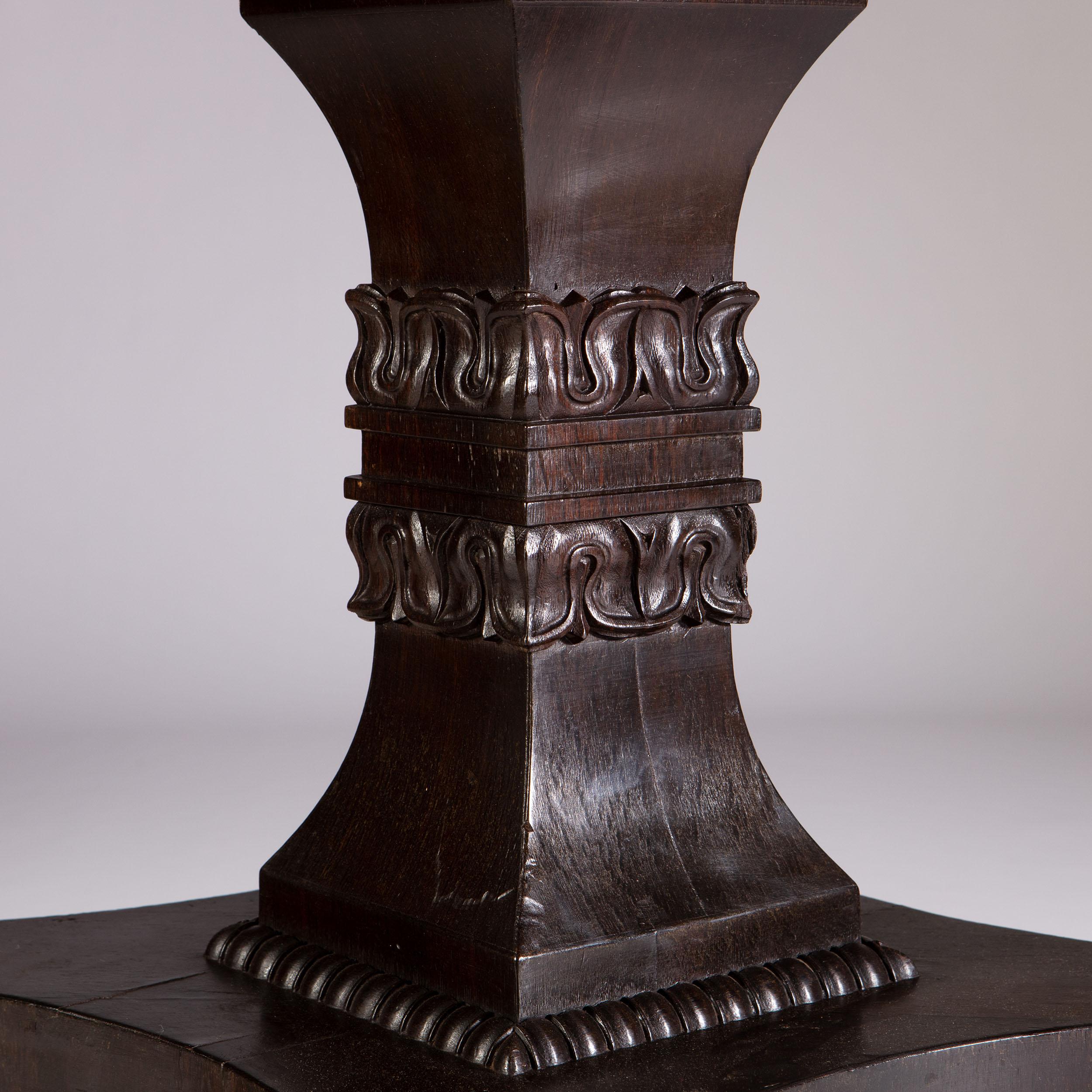 Early 19th Century Ebonized Circular Centre Table with Burr Yew Wood Edge 1