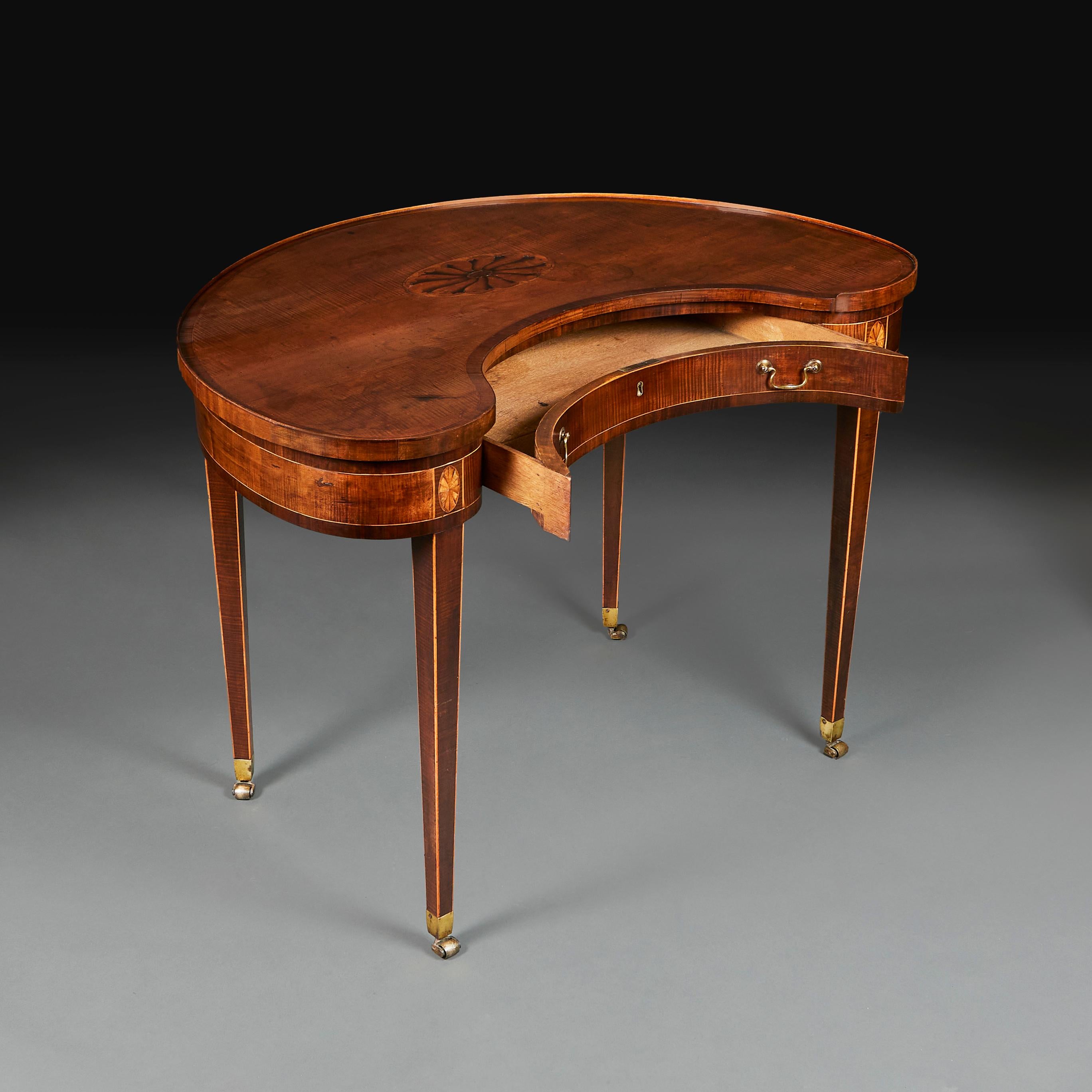 An Early 19th Century English Kidney Shape Writing Table or Desk 1