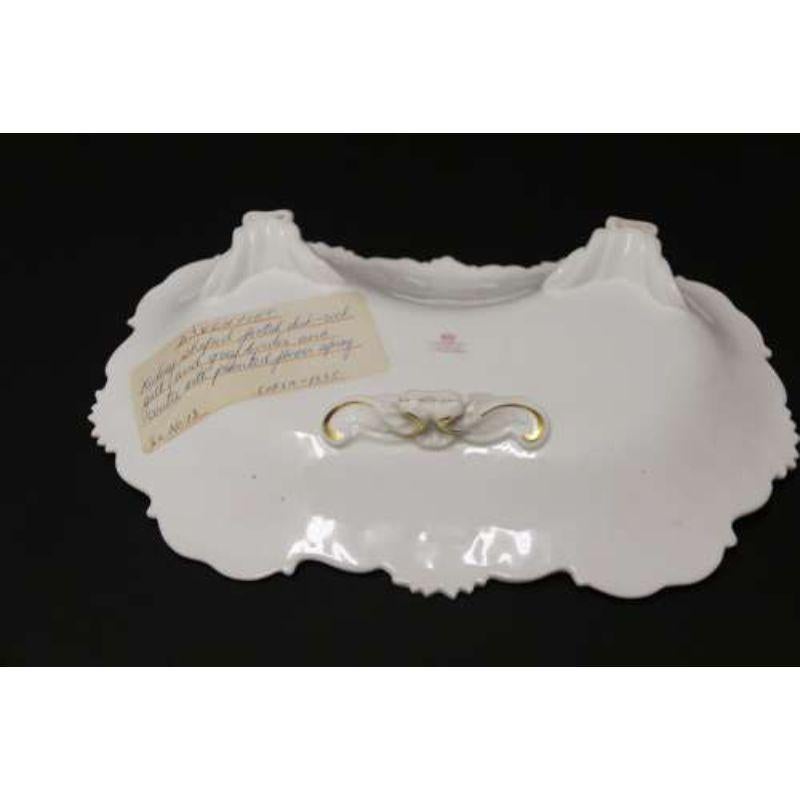 Un objet anglais du début du 19e siècle  porcelaine  peint à la main  plat en porcelaine Davenport Porcelain en vente 3