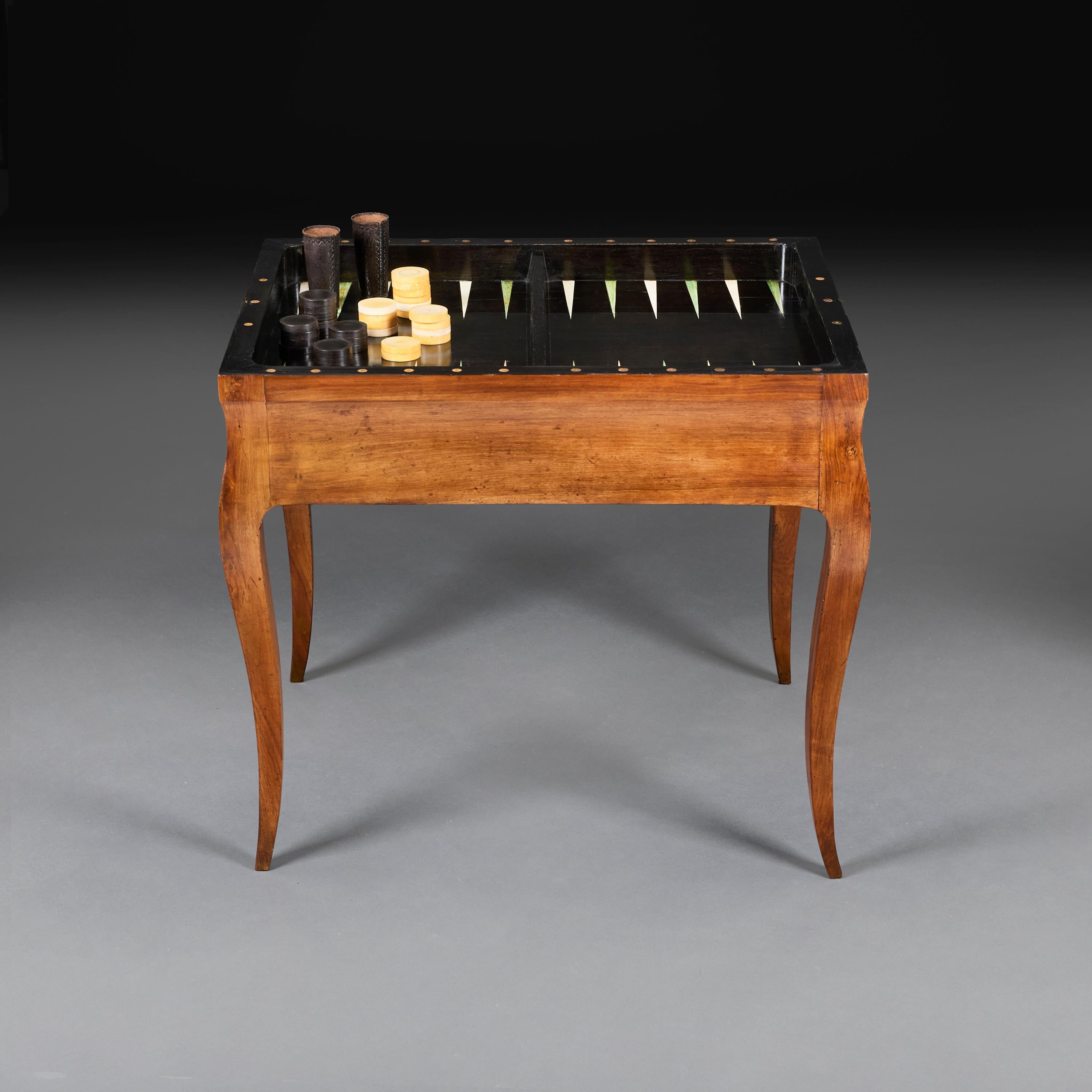 An Early 19th Century French Tric Trac Table with Leather top For Sale 1
