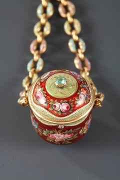 Vinaigrette, chaîne et bague en or et émail du début du 19e siècle