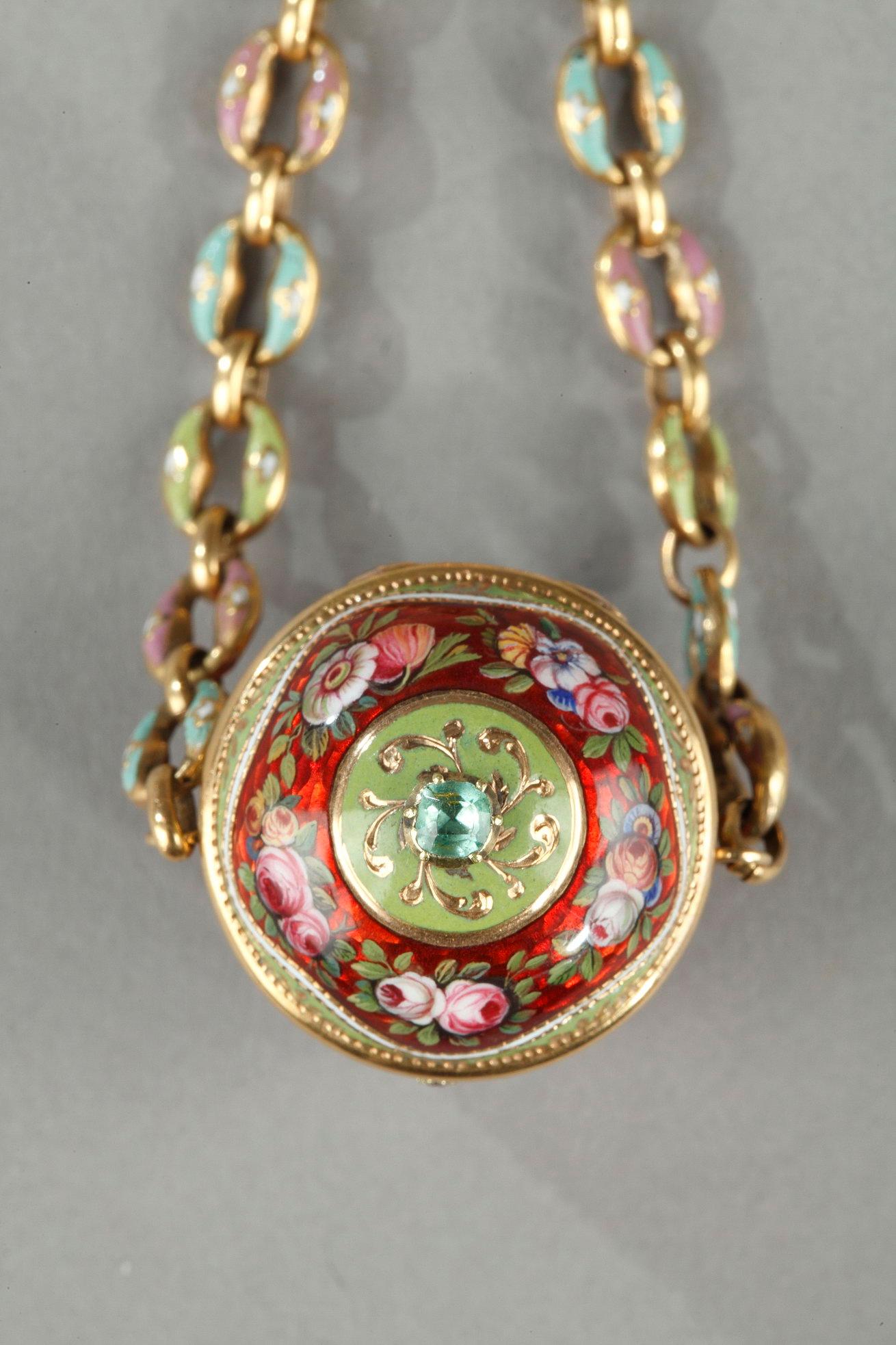 An early 19th century gold and enamel vinaigrette, chain and ring For Sale 1