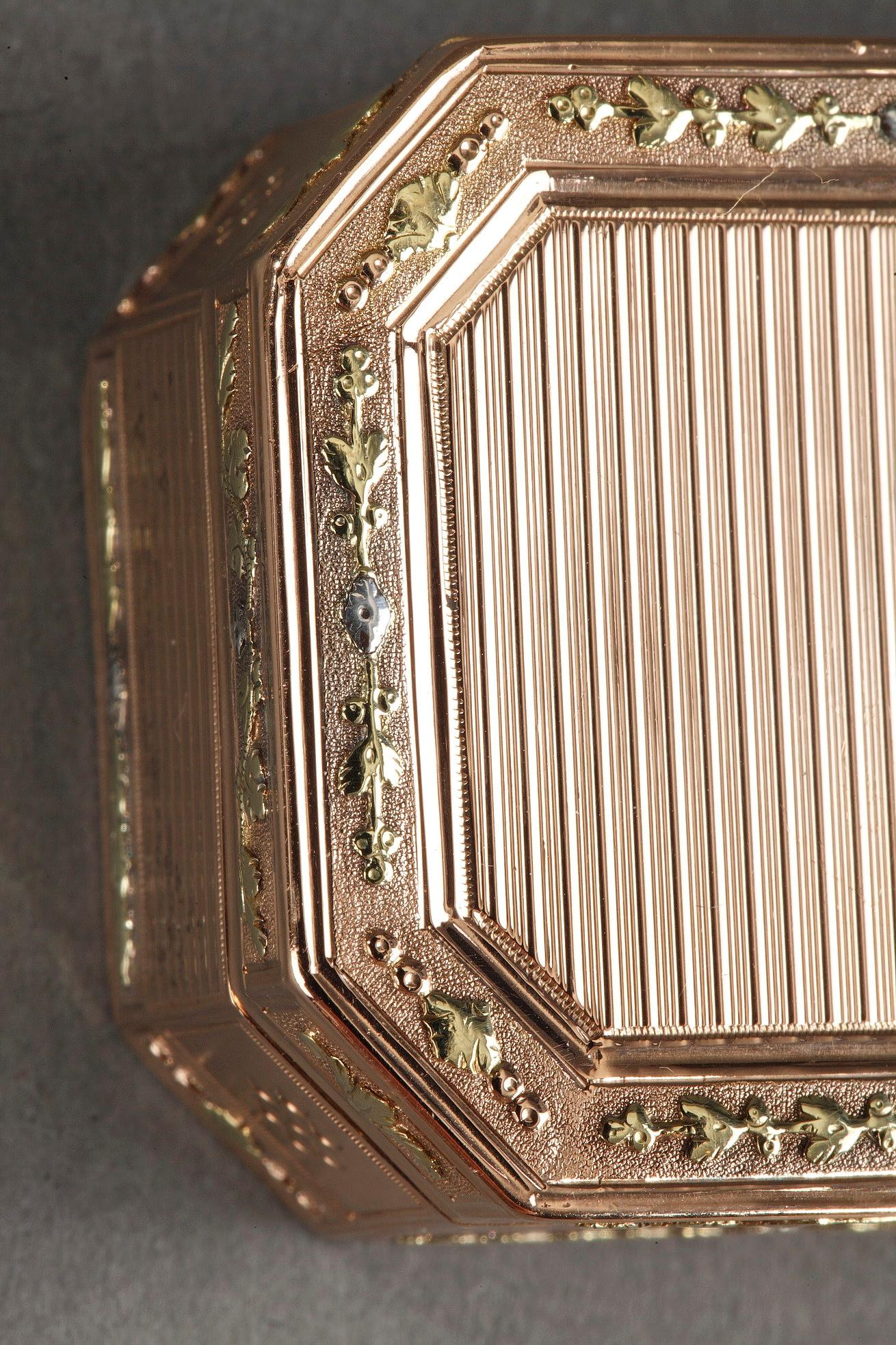 Restauration Boîte en or du début du XIXe siècle en vente