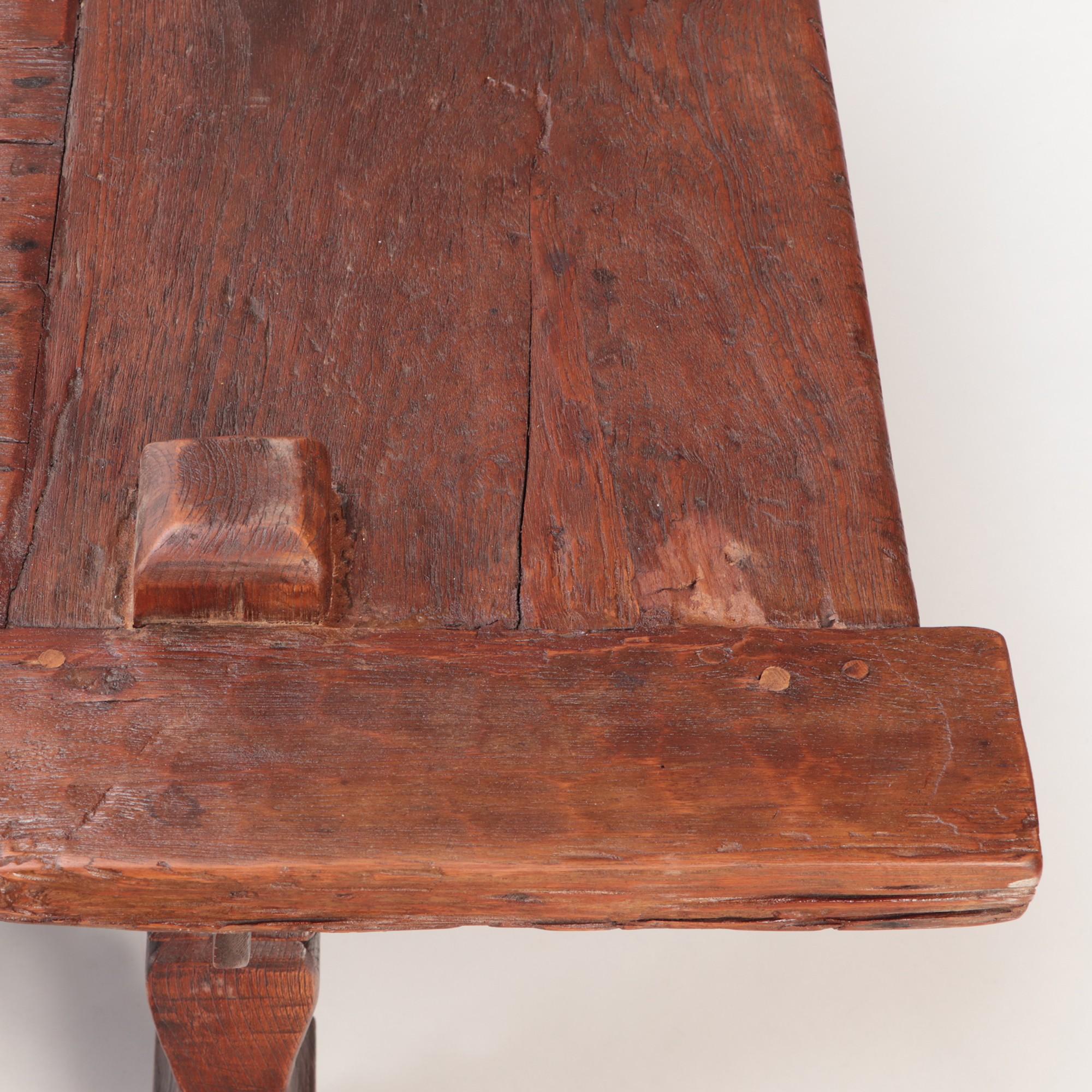 Early 19th Century Indonesian Coffee Table / Sewing Table Solid Teak For Sale 2