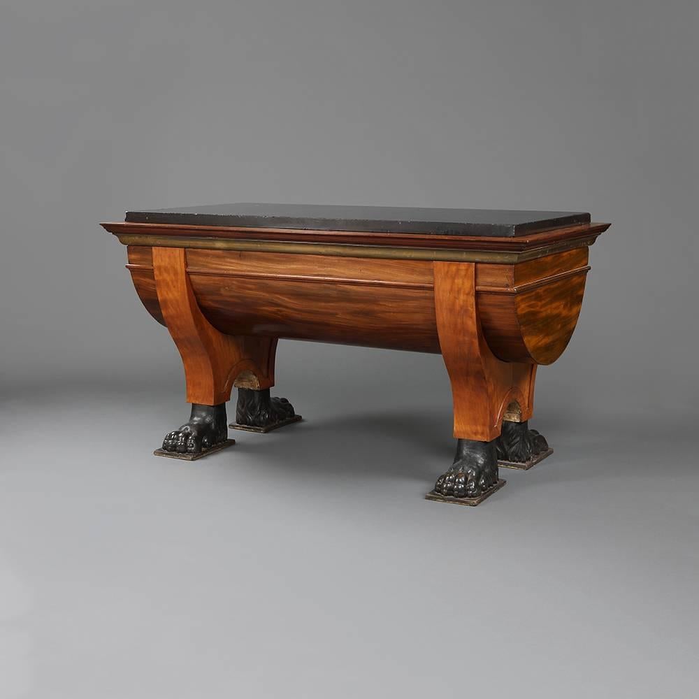 Early 19th Century Mahogany Centre Table In Excellent Condition In London, GB