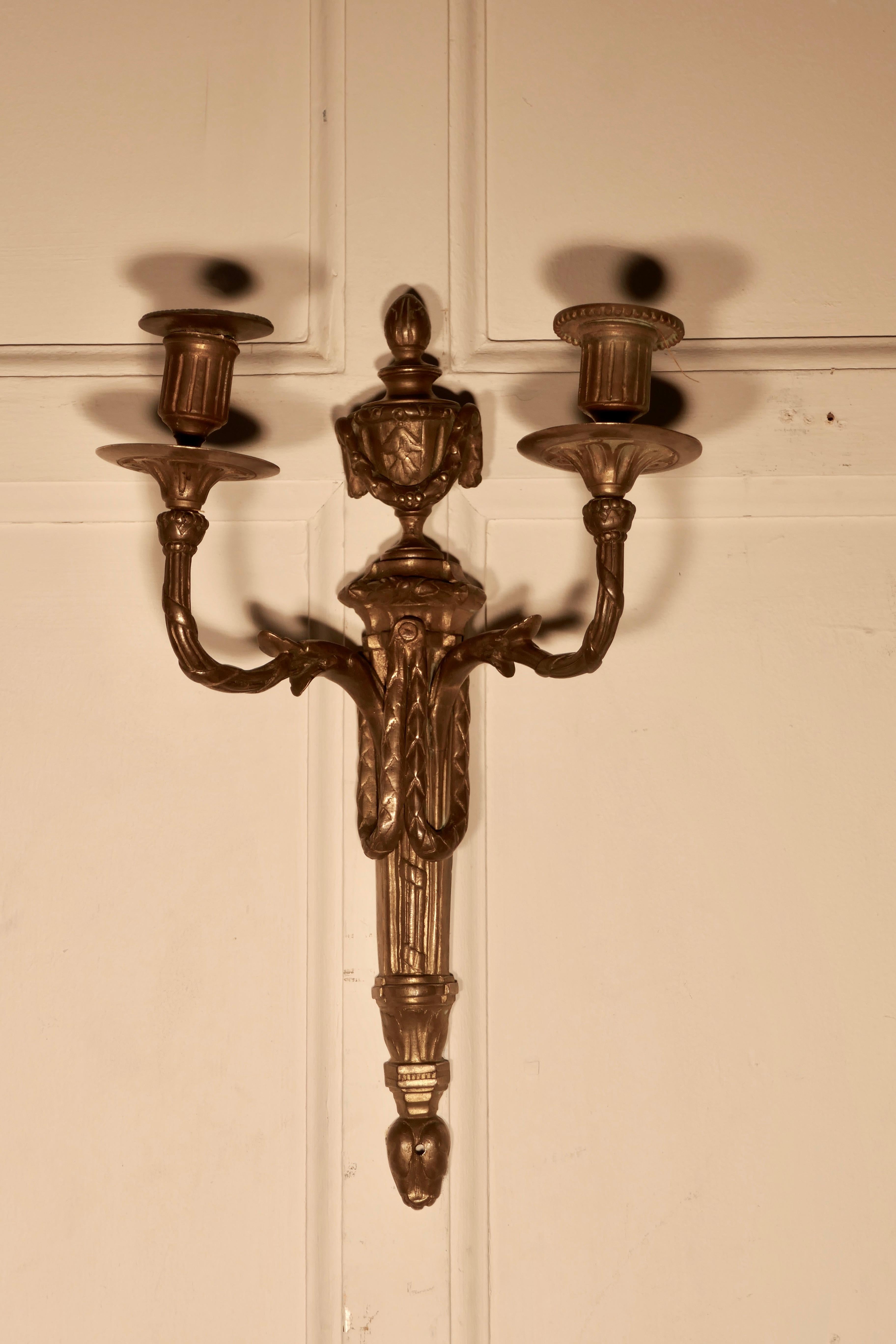 Early 19th Century Pair of French Brass Twin Wall Sconces In Good Condition For Sale In Chillerton, Isle of Wight