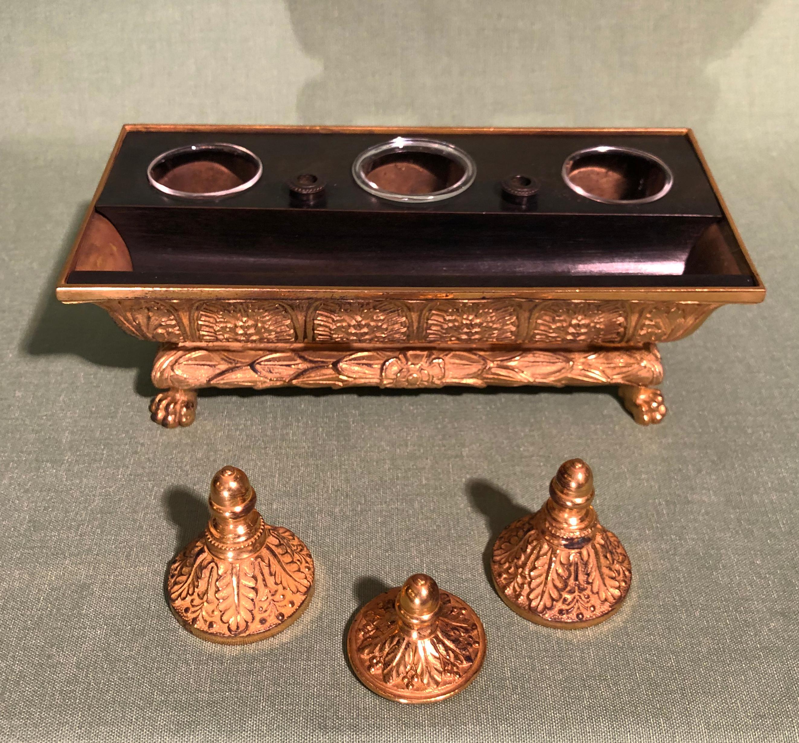 Regency Encrier en bronze et bronze doré du début du XIXe siècle de la période Régence en vente