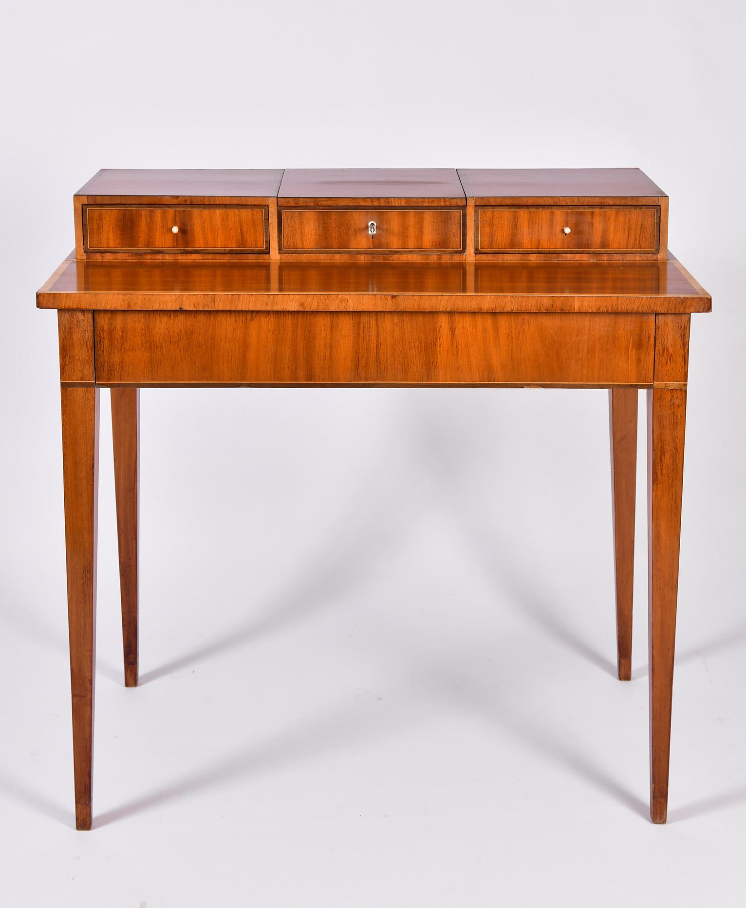 Regency Early 19th Century Swedish Mahogany Dressing Table