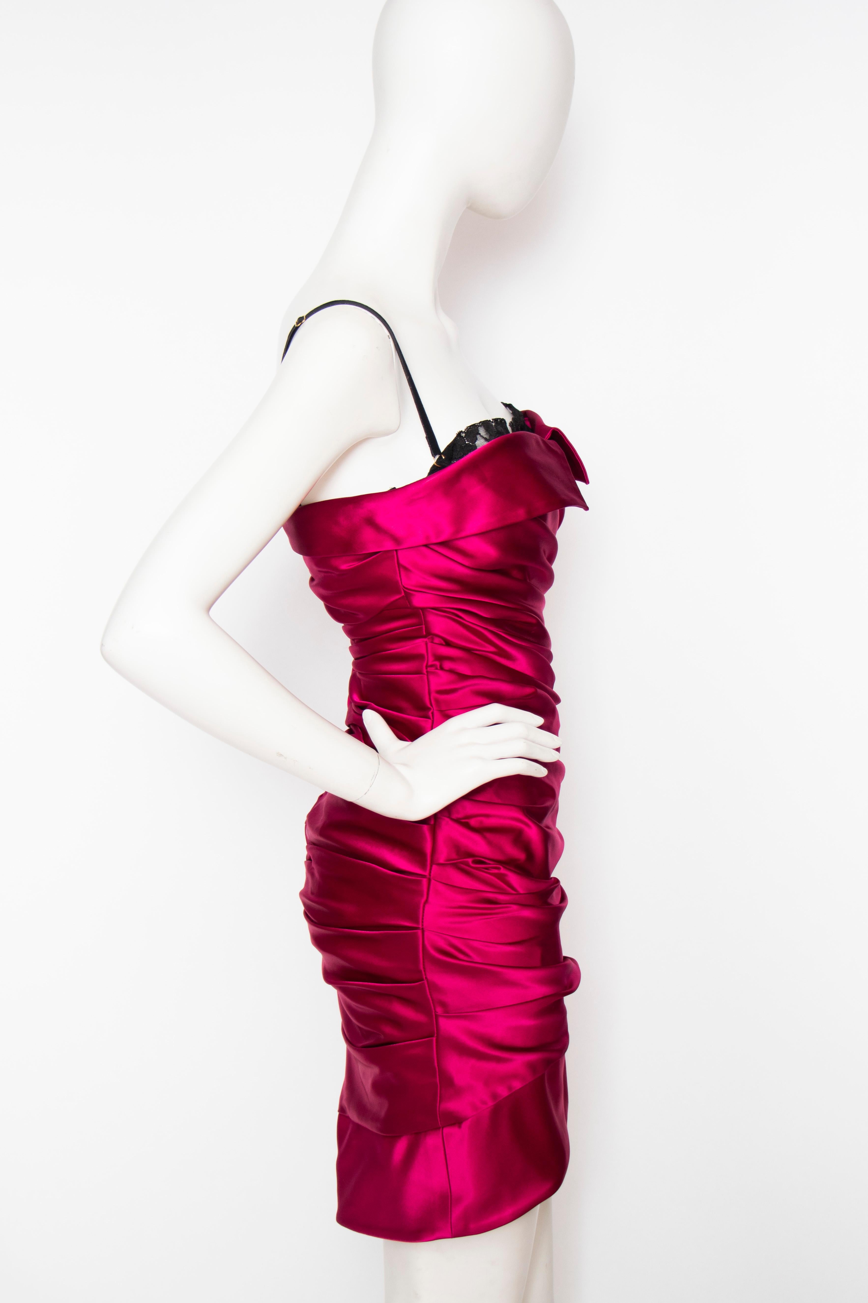 2000s pink dress