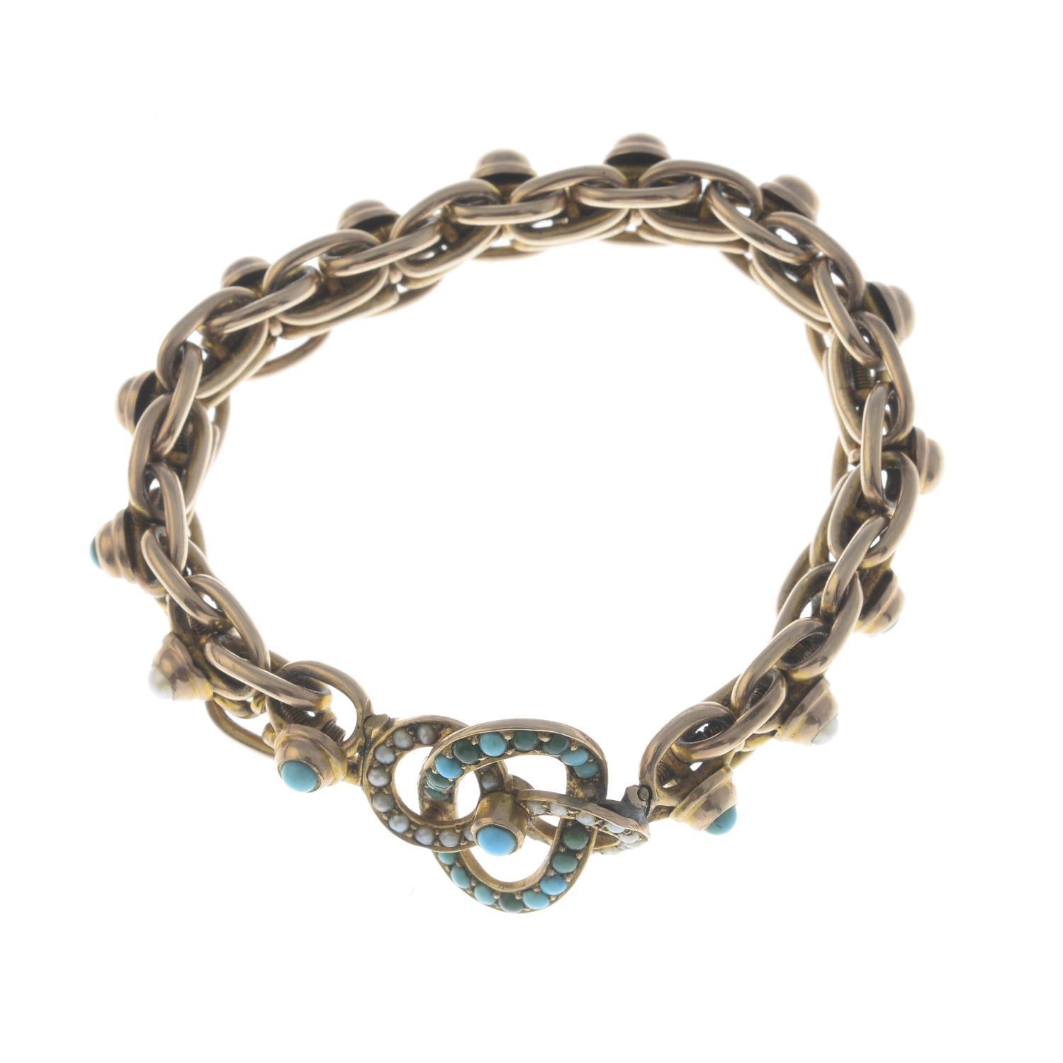 BERNARDO ANTICHITÀ PONTE VECCHIO FLORENCE

Of openwork design, the interlocking turquoise and split pearl clover, to the expanding bracelet. Length 14 to 19cms. Weight 19.3gms. 