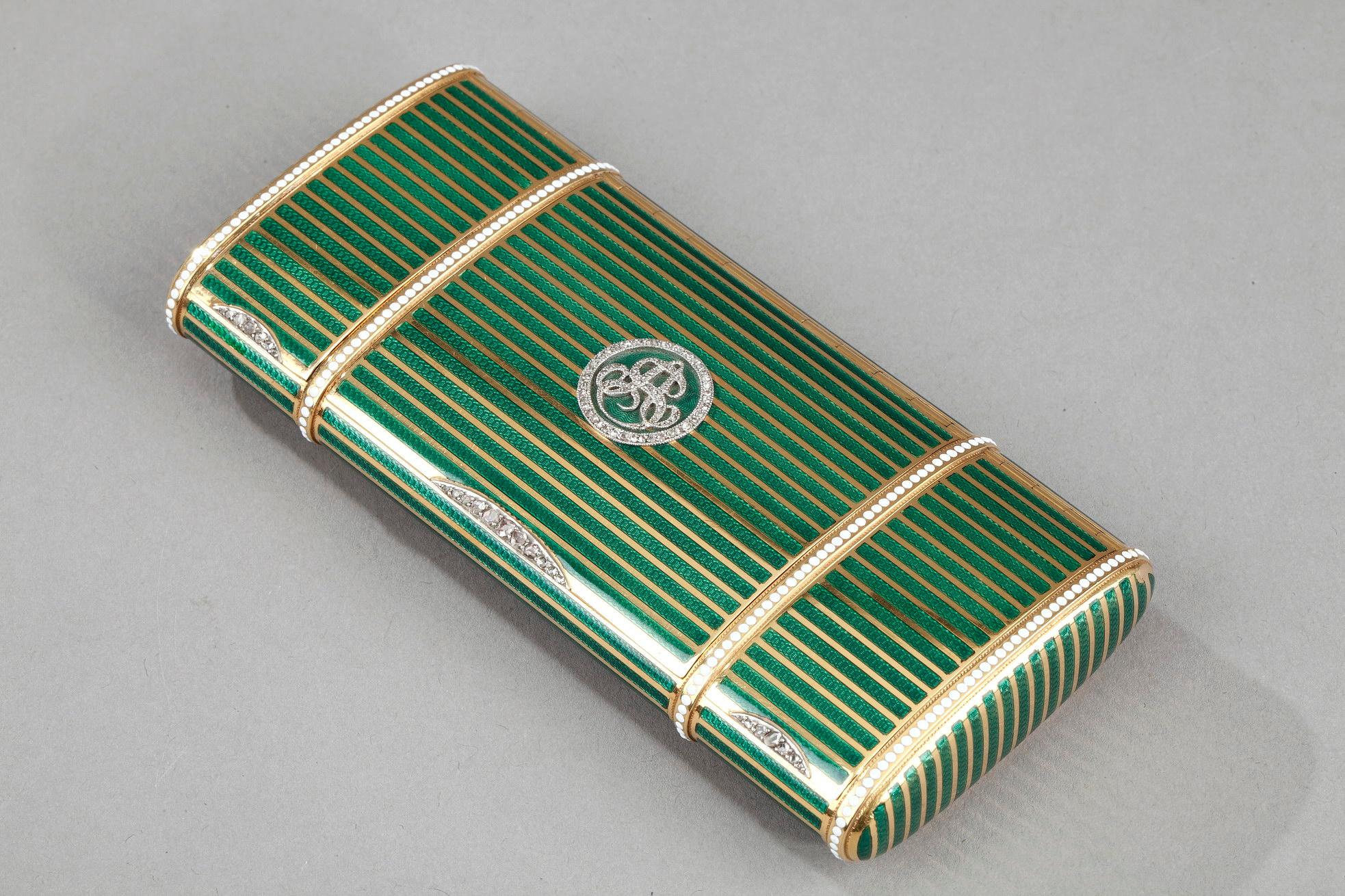 Early 20th Century Bi-Colour Gold and Enamel Case In Good Condition In Paris, FR