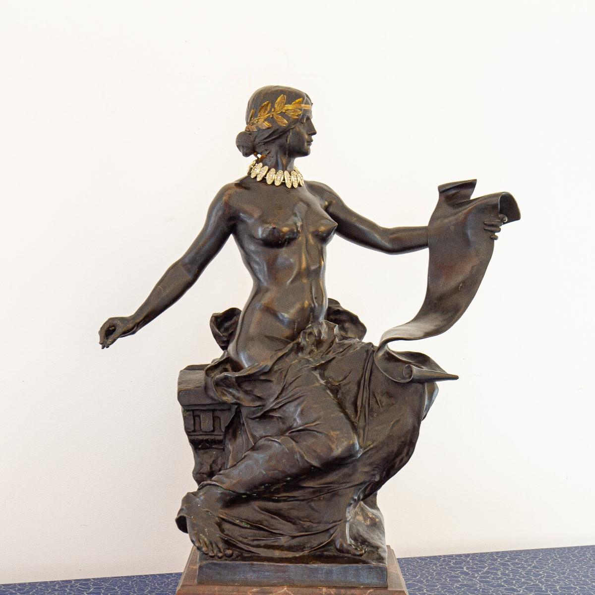 Early 20th Century Bronze of an Allegorical Figure by Georges Bareau 3