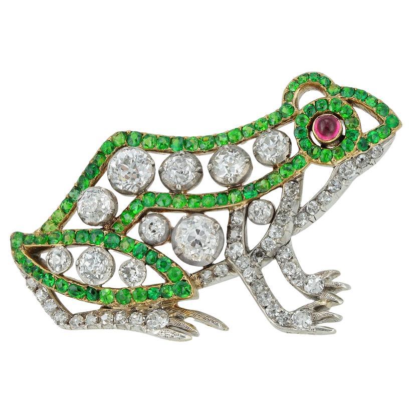 An Early 20th Century French Frog Brooch For Sale