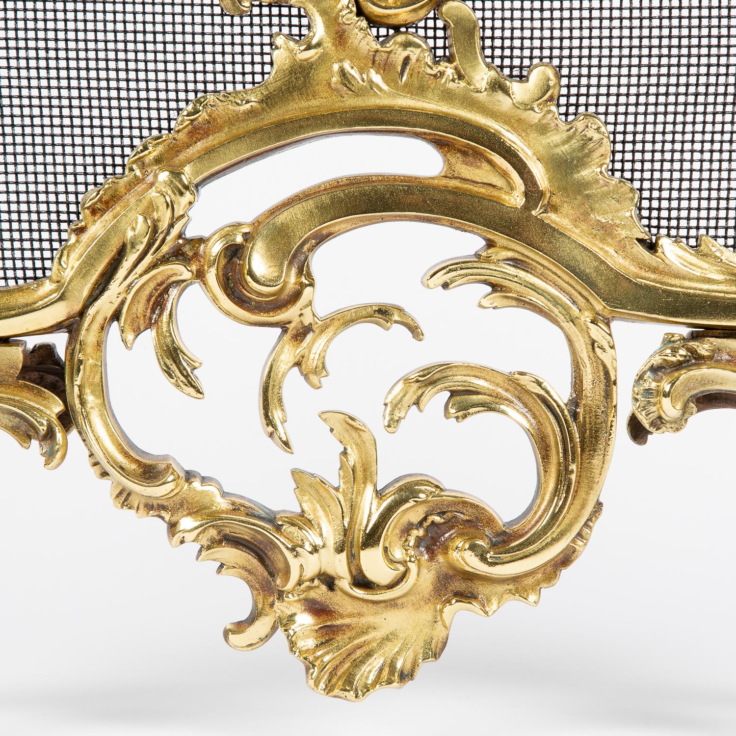 Early 20th Century French Louis XV Style Gilt Brass Fire Screen 3