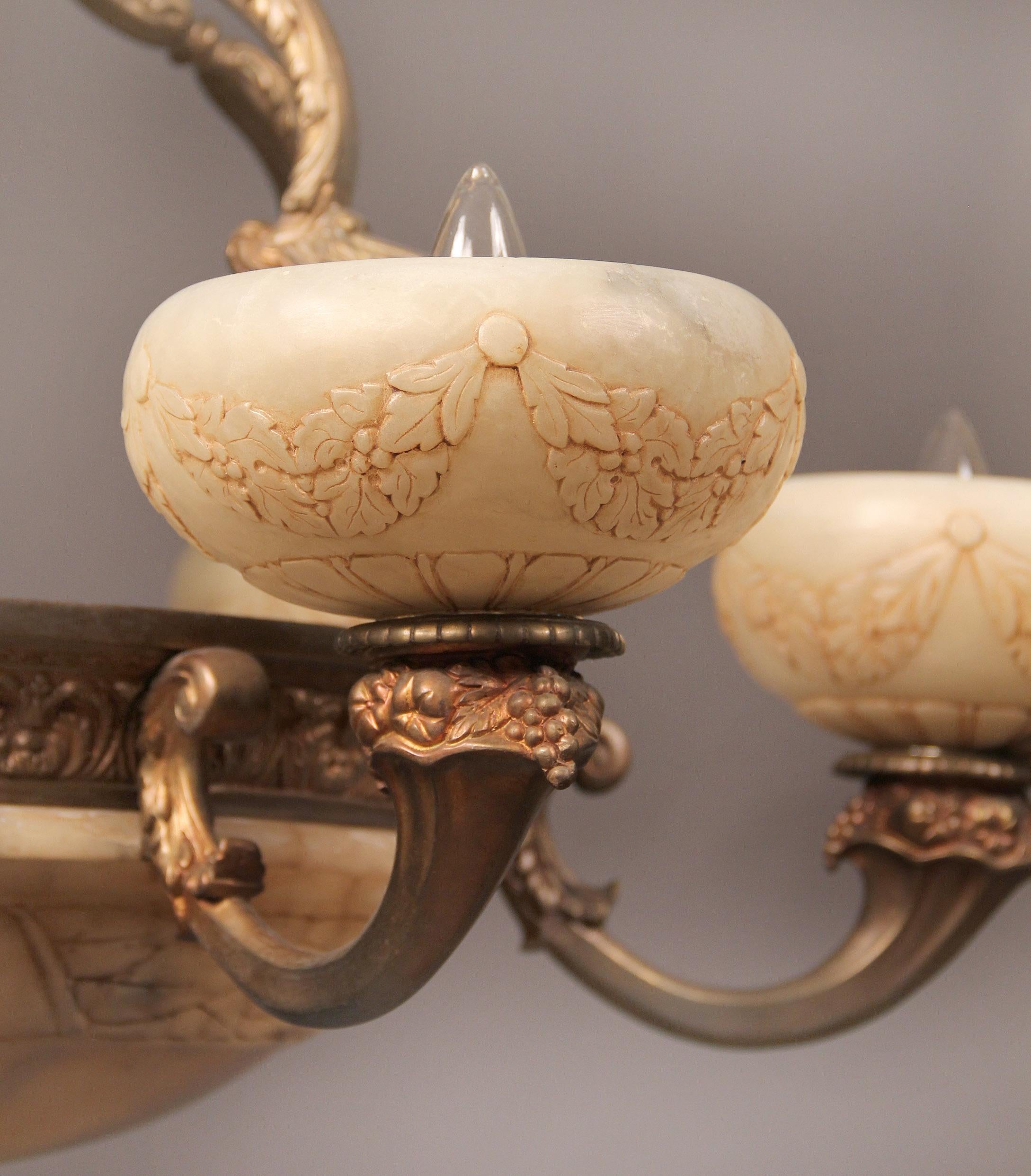 Hand-Carved Early 20th Century Gilt Bronze and Carved Alabaster Nine-Light Chandelier For Sale
