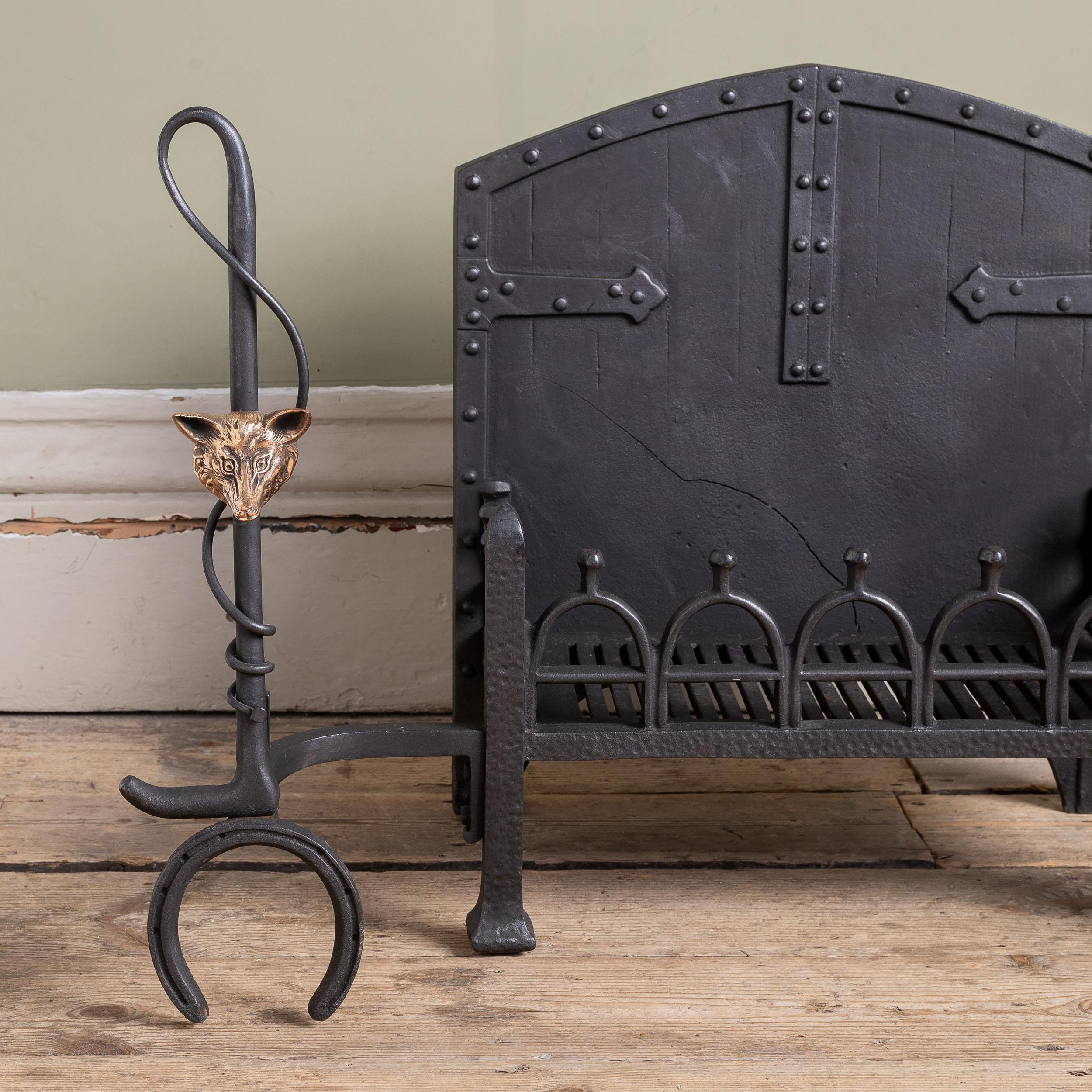 An Early 20th Century Iron and Bronze Fire Grate For Sale 4
