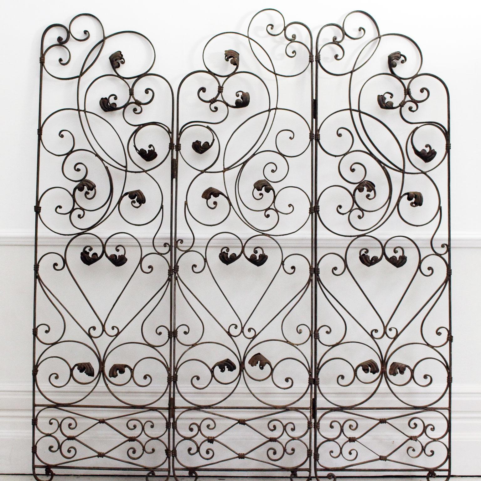 French An Early 20th Century Ornate Wrought Iron Three Sided Screen