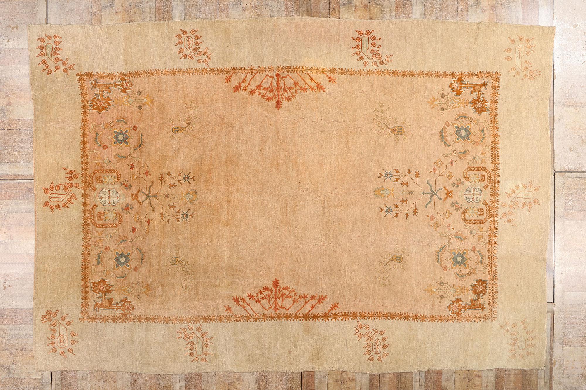 Un capolavoro in oushak turco dei primi del Novecento di sublime Eleganza in vendita 2