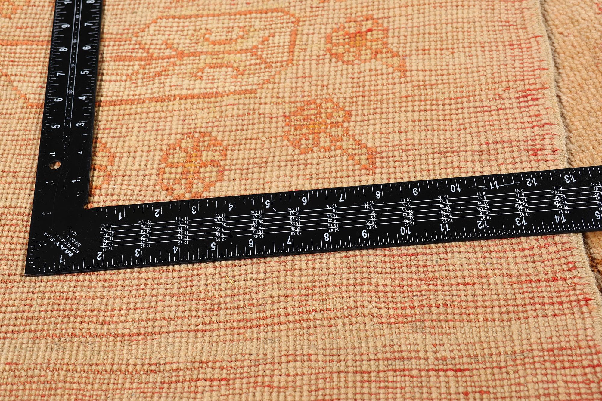 XX secolo Un capolavoro in oushak turco dei primi del Novecento di sublime Eleganza in vendita