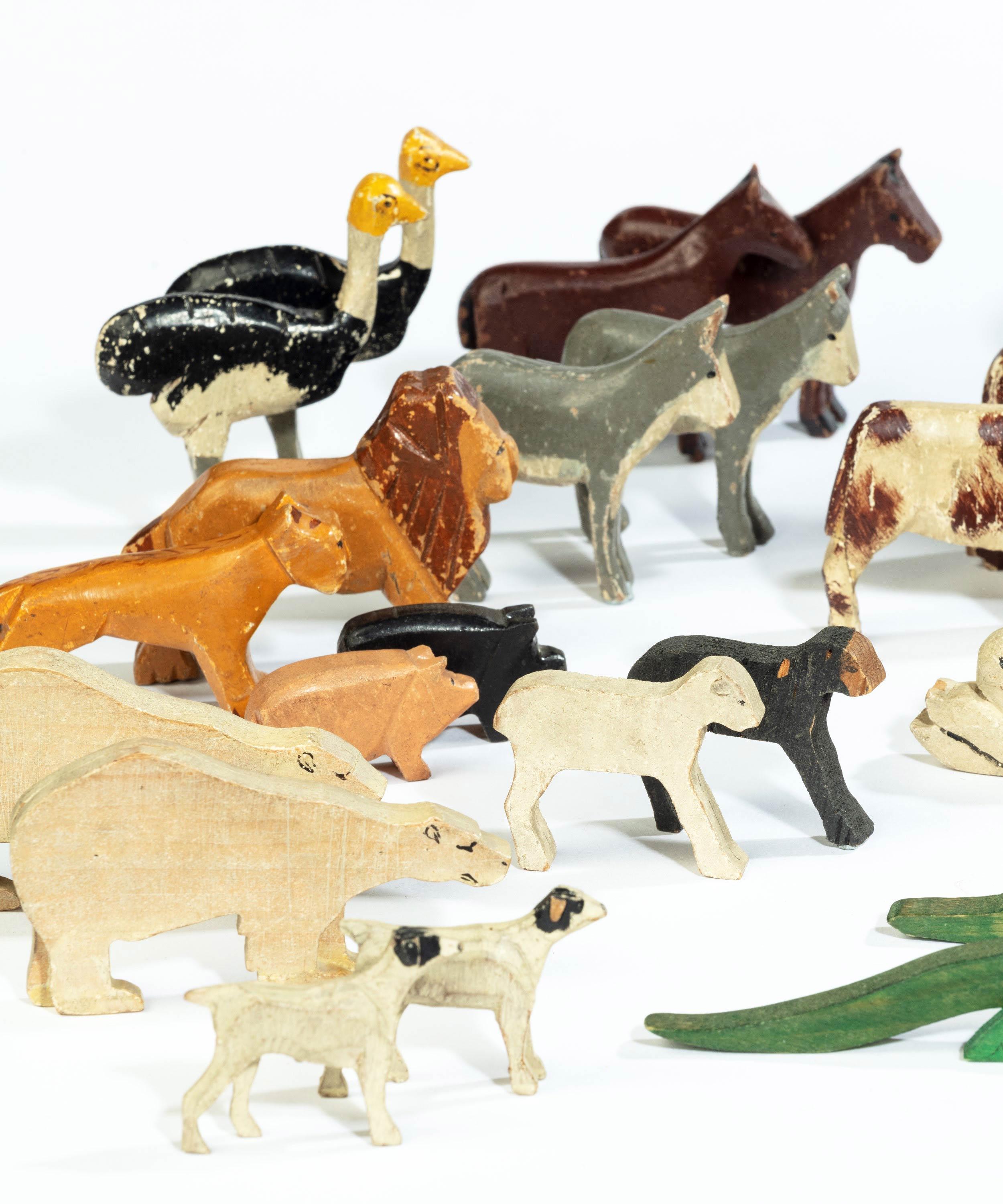 Early 20th Century 'War Relief Toy Works' Noah's Ark 10