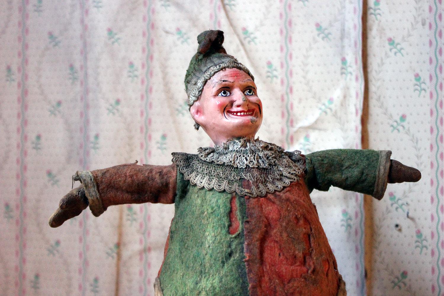 Italian Early 20th Century Mr Punch Roly Poly Toy, circa 1915-1925