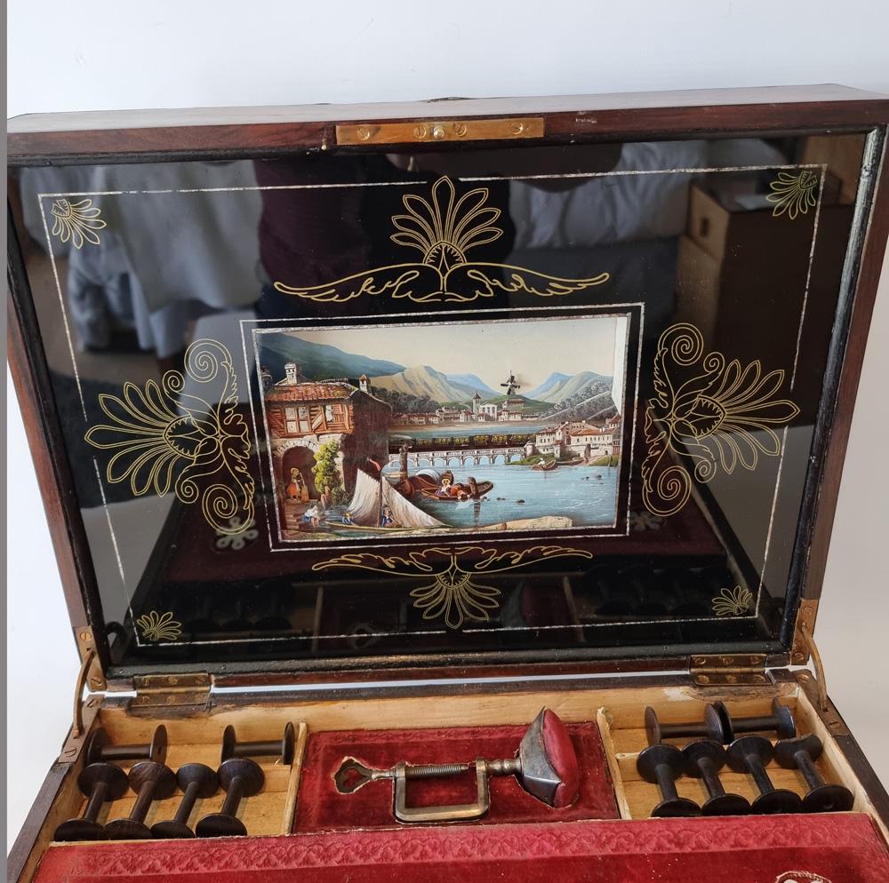 Early and Fine Musical Automaton Necessaire with Reverse Painted Glass For Sale 1