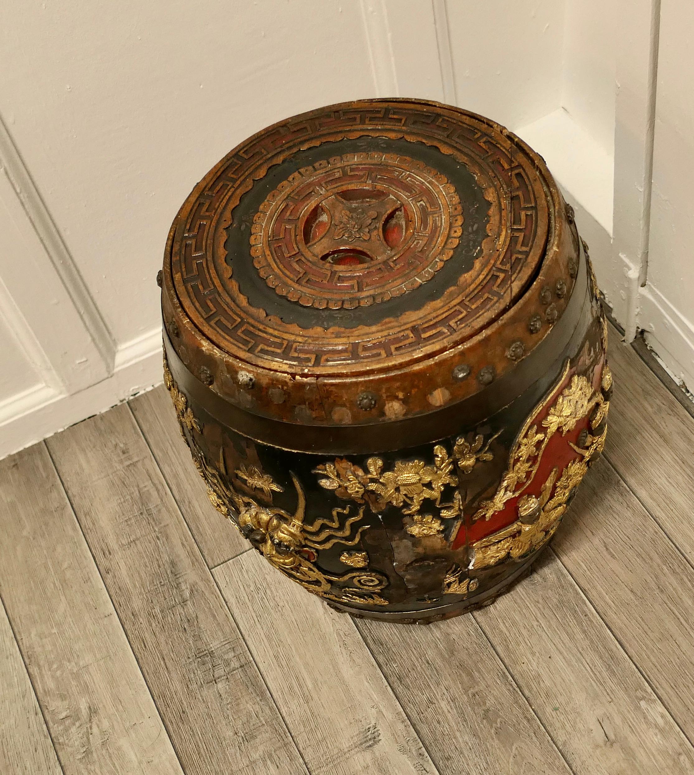 Early Chinese Decorated Spice Barrel In Good Condition For Sale In Chillerton, Isle of Wight