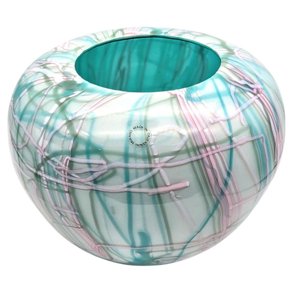 An early Folto Vase by Mary Ann "Toots" Zynsky, made by Venini on Murano in 1989