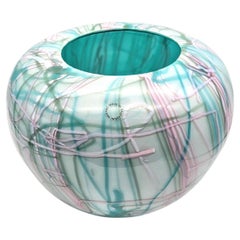 An early Folto Vase by Mary Ann "Toots" Zynsky, made by Venini on Murano in 1989