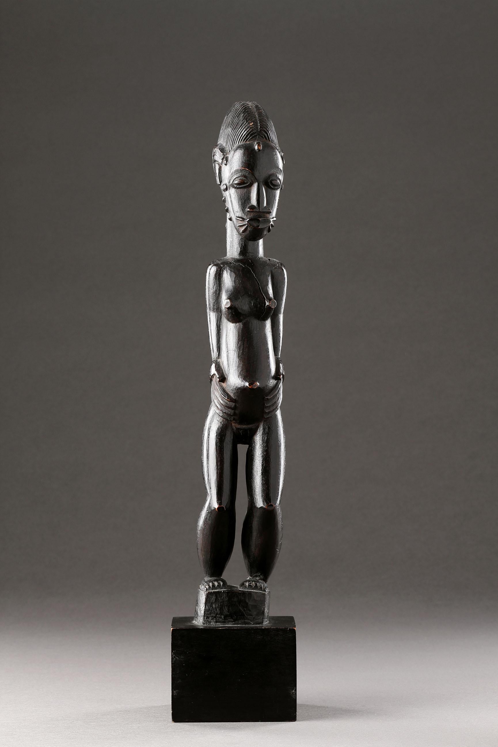 Un primer grupo de cuatro figuras africanas expuesto en Nueva York, septiembre de 1935 en venta 10