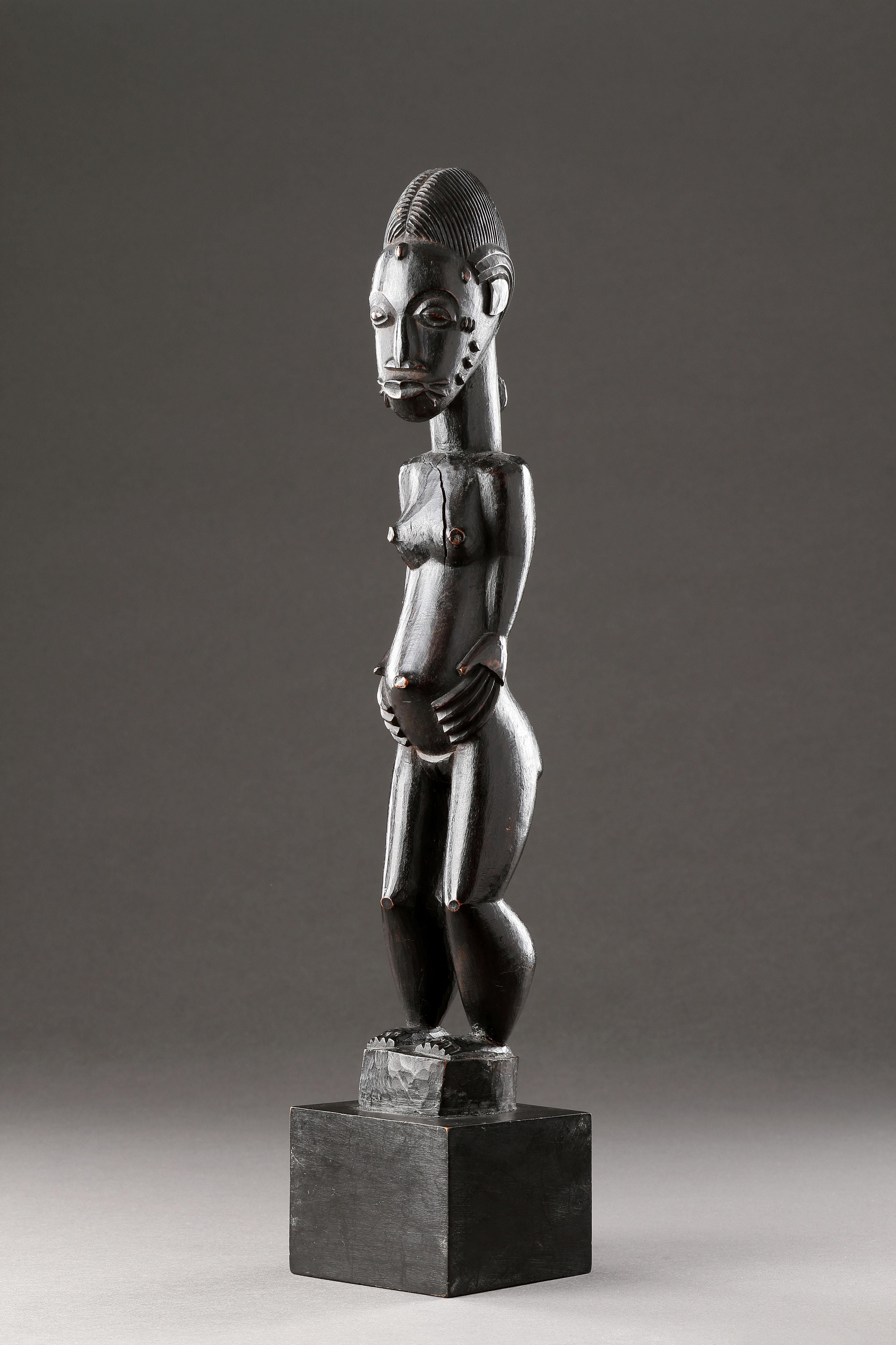 Un primer grupo de cuatro figuras africanas expuesto en Nueva York, septiembre de 1935 en venta 11