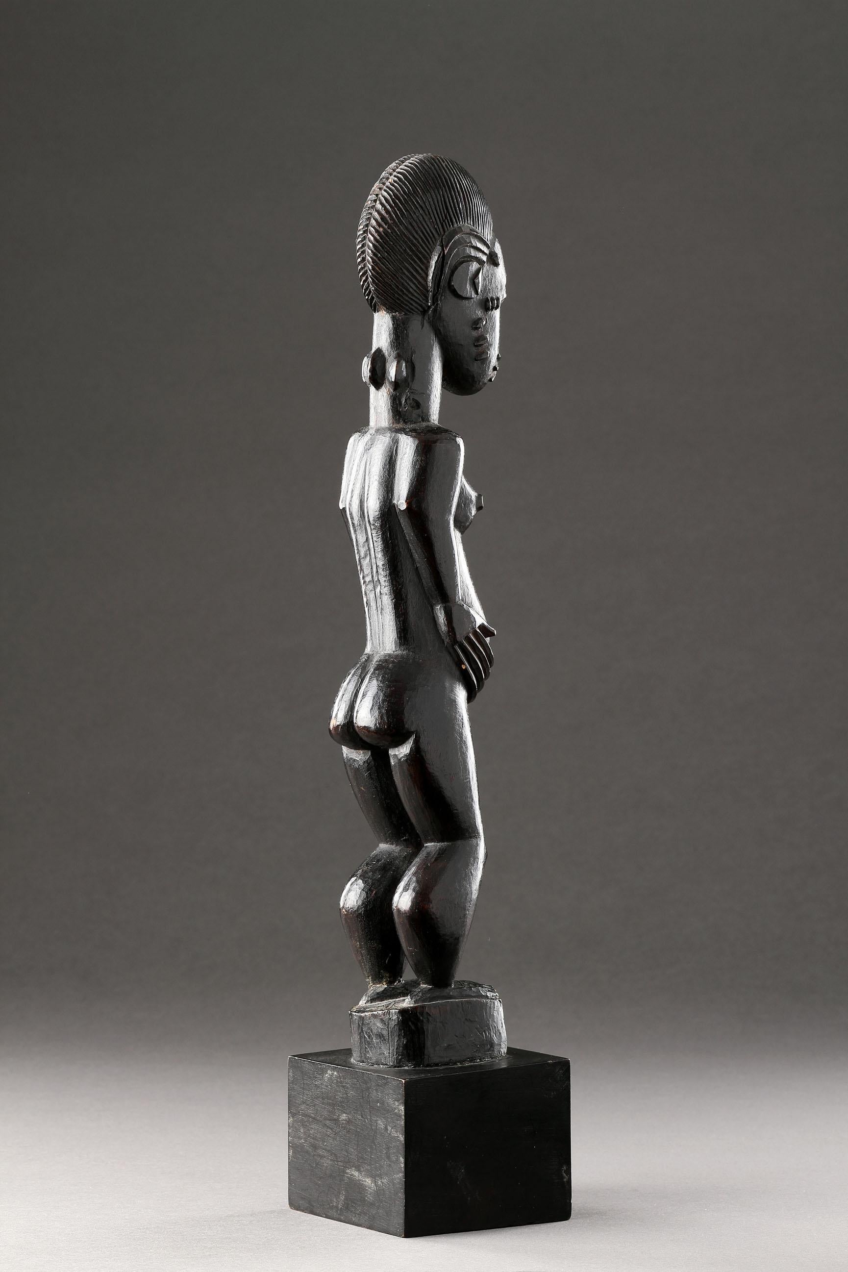 Un primer grupo de cuatro figuras africanas expuesto en Nueva York, septiembre de 1935 en venta 14