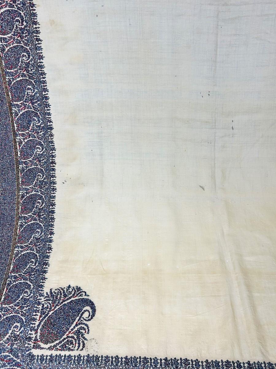 An Early Indian Kashmir Kani weave shawl - East India Companies Circa 1810 For Sale 7