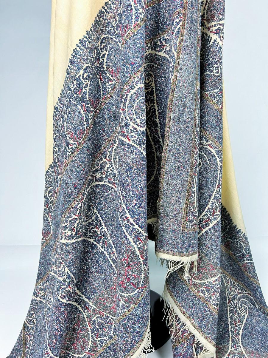 An Early Indian Kashmir Kani weave shawl - East India Companies Circa 1810 For Sale 8