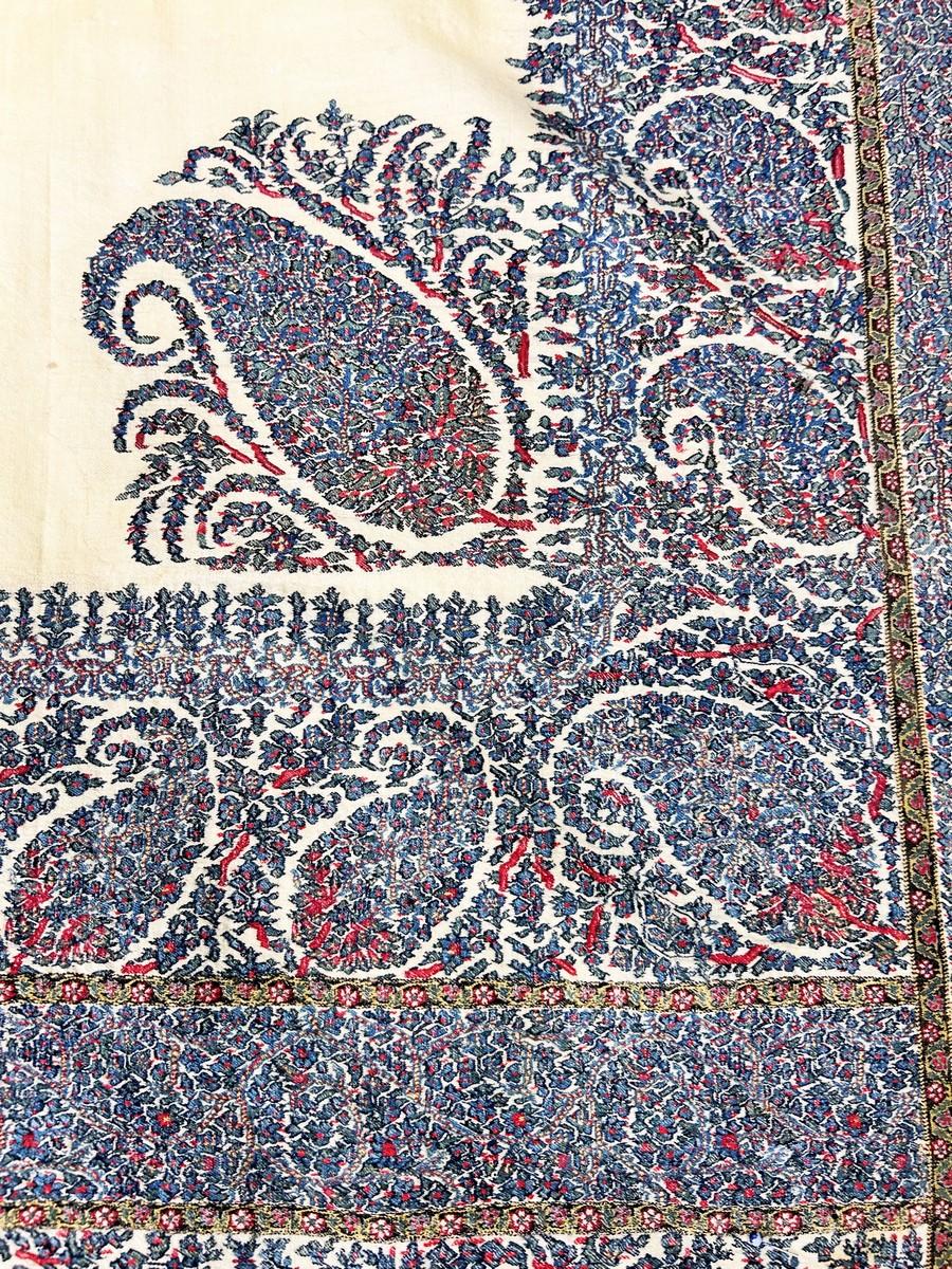 An Early Indian Kashmir Kani weave shawl - East India Companies Circa 1810 For Sale 2