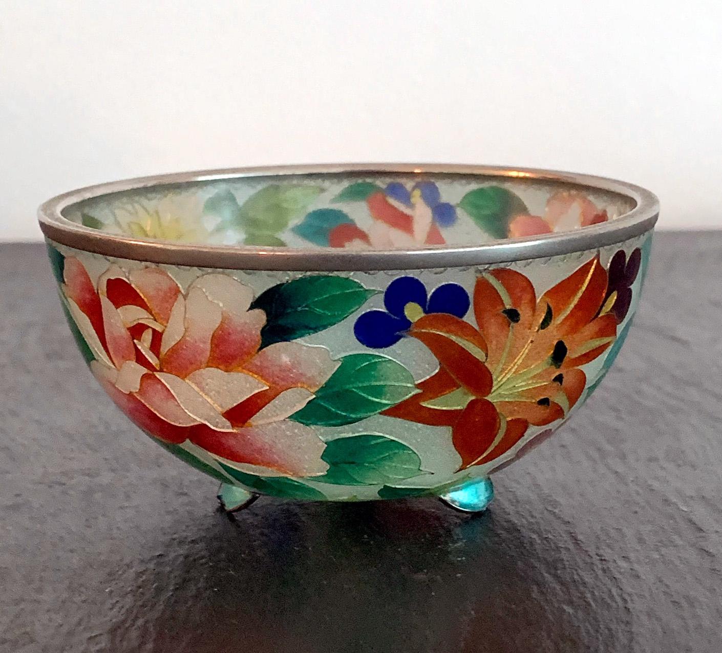 A small but exquisite Plique-a-jour cloisonne bowl from Nagoya area in Japan dated to 1900-20s. Maker's unknown but possibly by Ando company. Very similar pieces can be found in the collection of V&A museum (reference number FE.12-2011 and