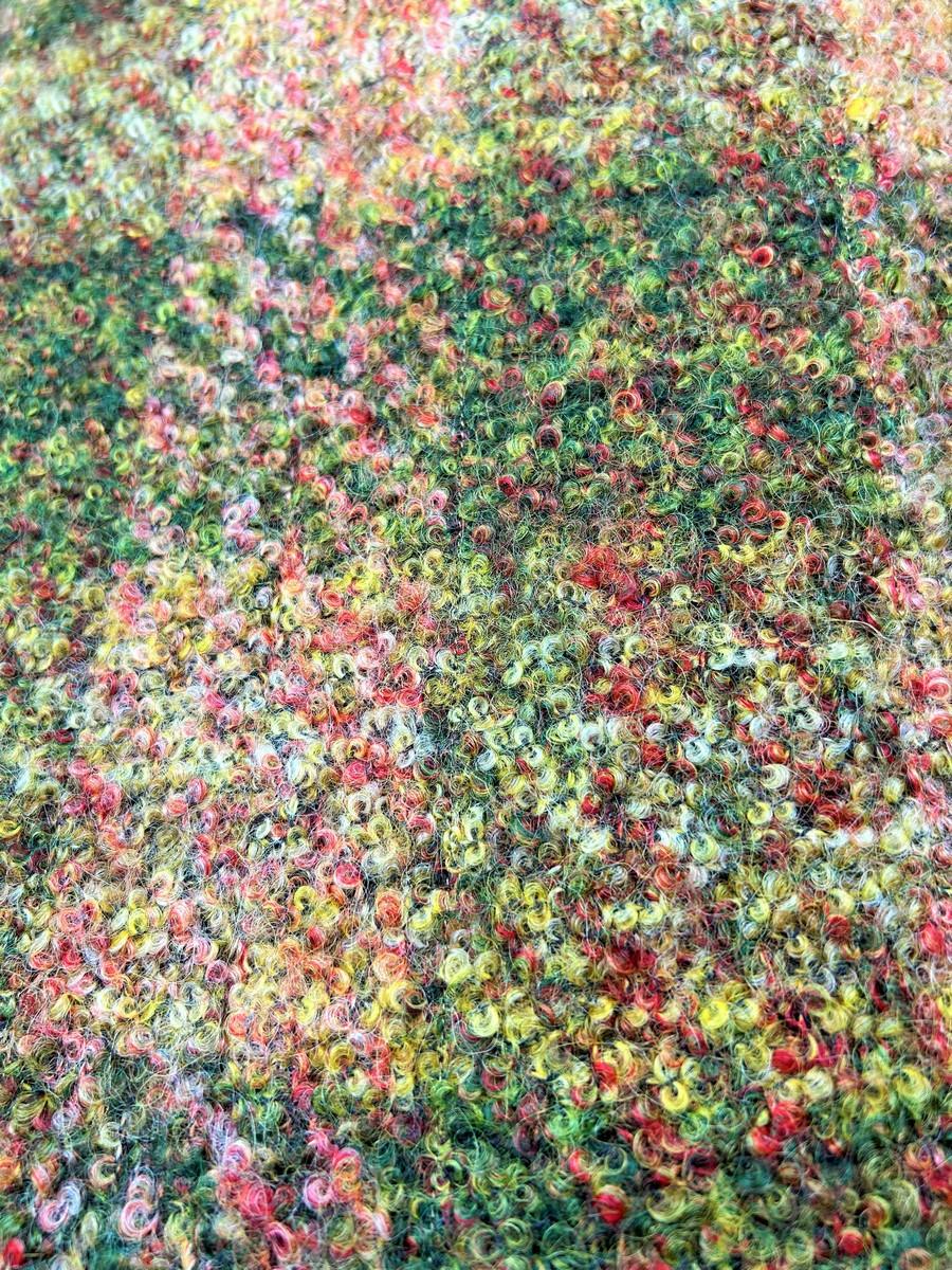 Traje de falda de Alta Costura Mademoiselle Chanel en cuadros escoceses de mohair Circa 1955-1960 en venta 9