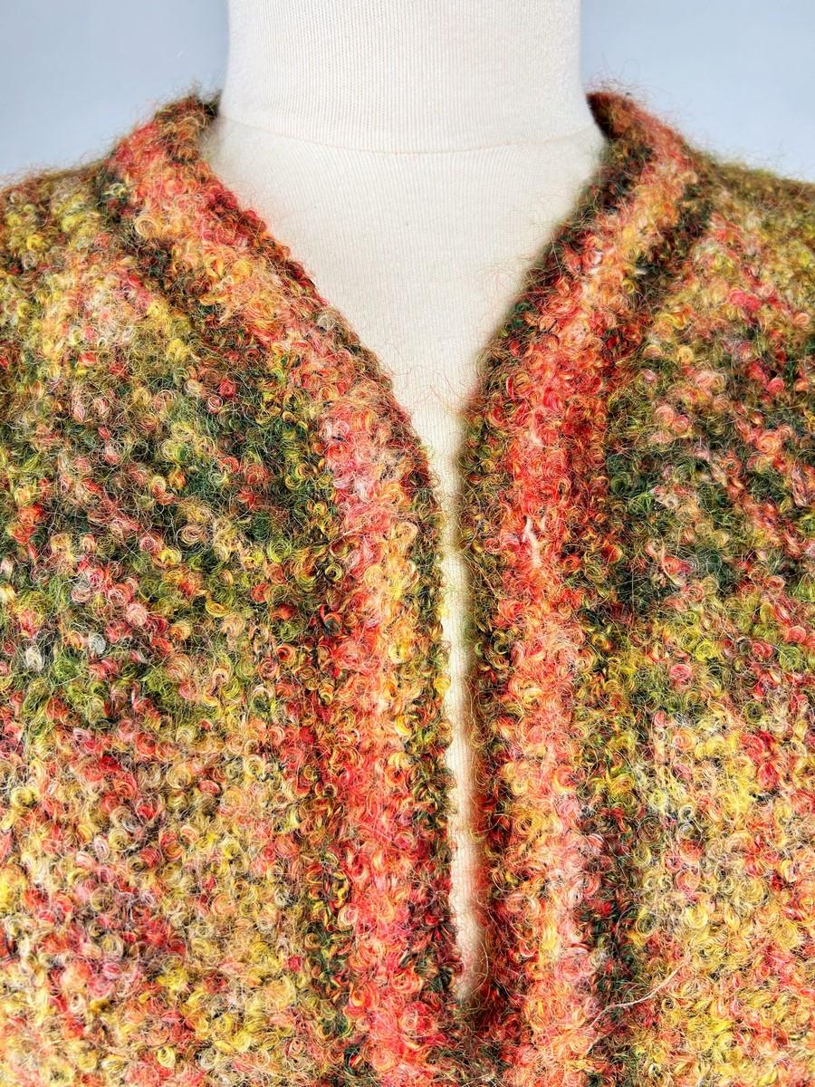 Un tailleur jupe Mademoiselle Chanel Couture en Mohair écossais Circa 1955-1960 en vente 2