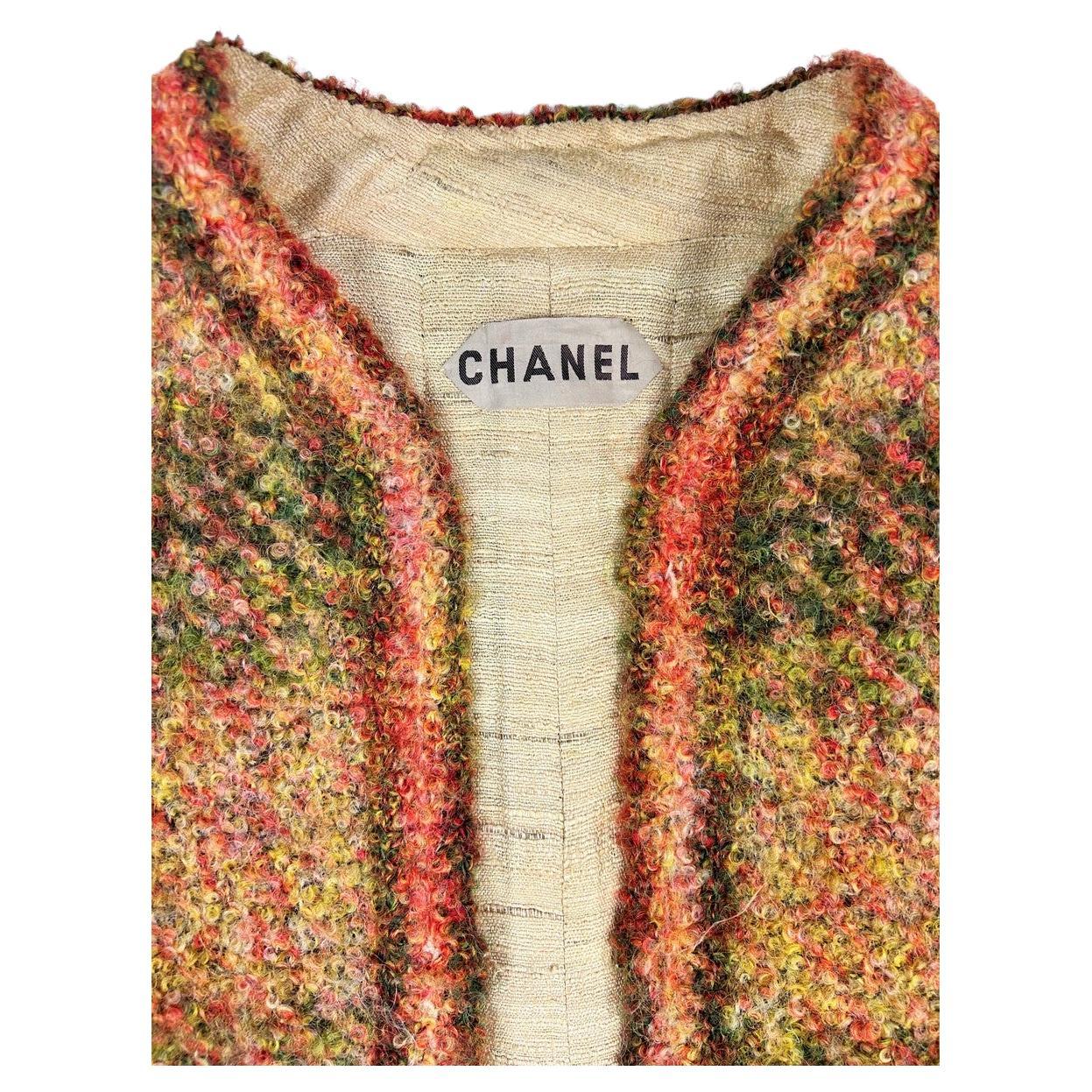 Traje de falda de Alta Costura Mademoiselle Chanel en cuadros escoceses de mohair Circa 1955-1960 en venta