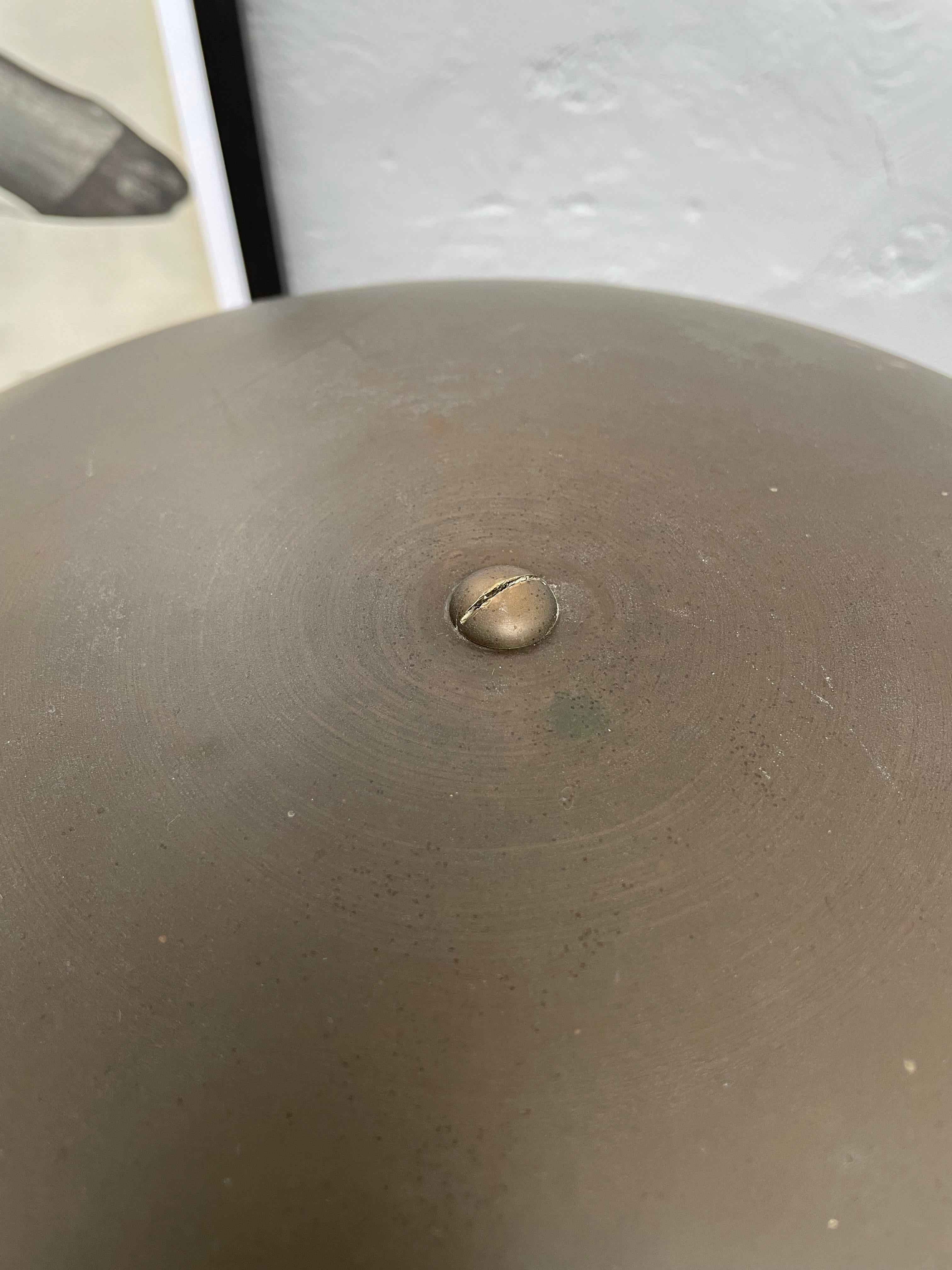 Fatto a mano Lampada da tavolo in ottone dei primi anni del Modernismo di Fog & Mørup, Danimarca in vendita