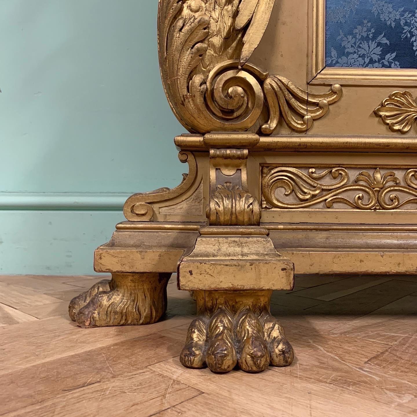 Ein Giltwood-Kaminschirm aus dem frühen neunzehnten Jahrhundert (Italienisch) im Angebot