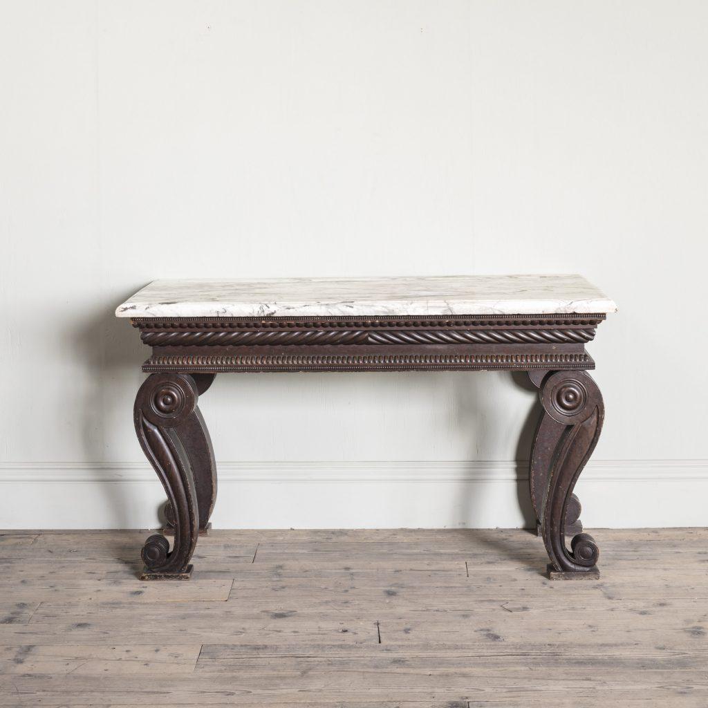 An Early Nineteenth Century Painted and Grained Side Table In Good Condition For Sale In London, GB