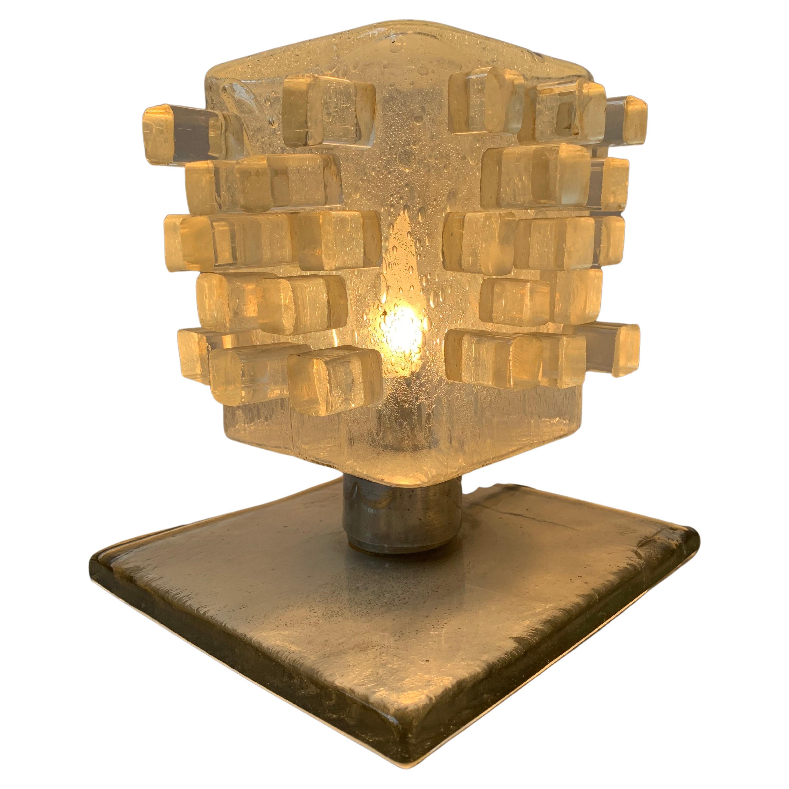 Une lampe de table de production précoce de Poliarte