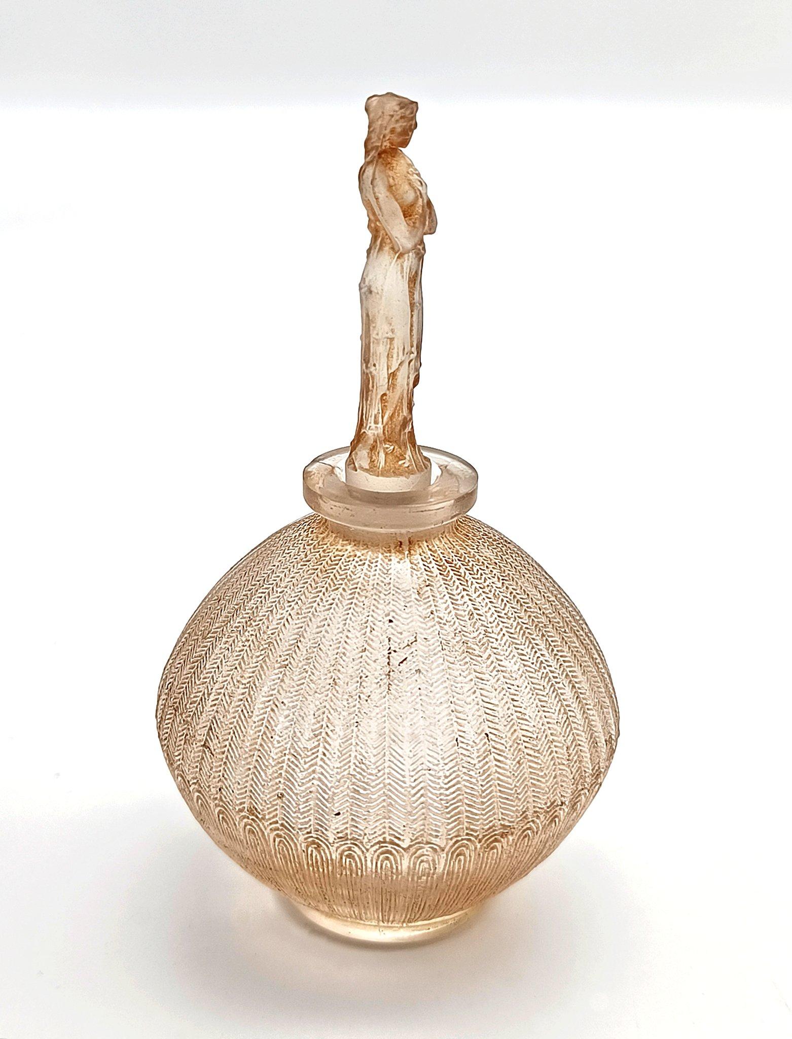 Francese Bottiglia di profumo in vetro di René Lalique 